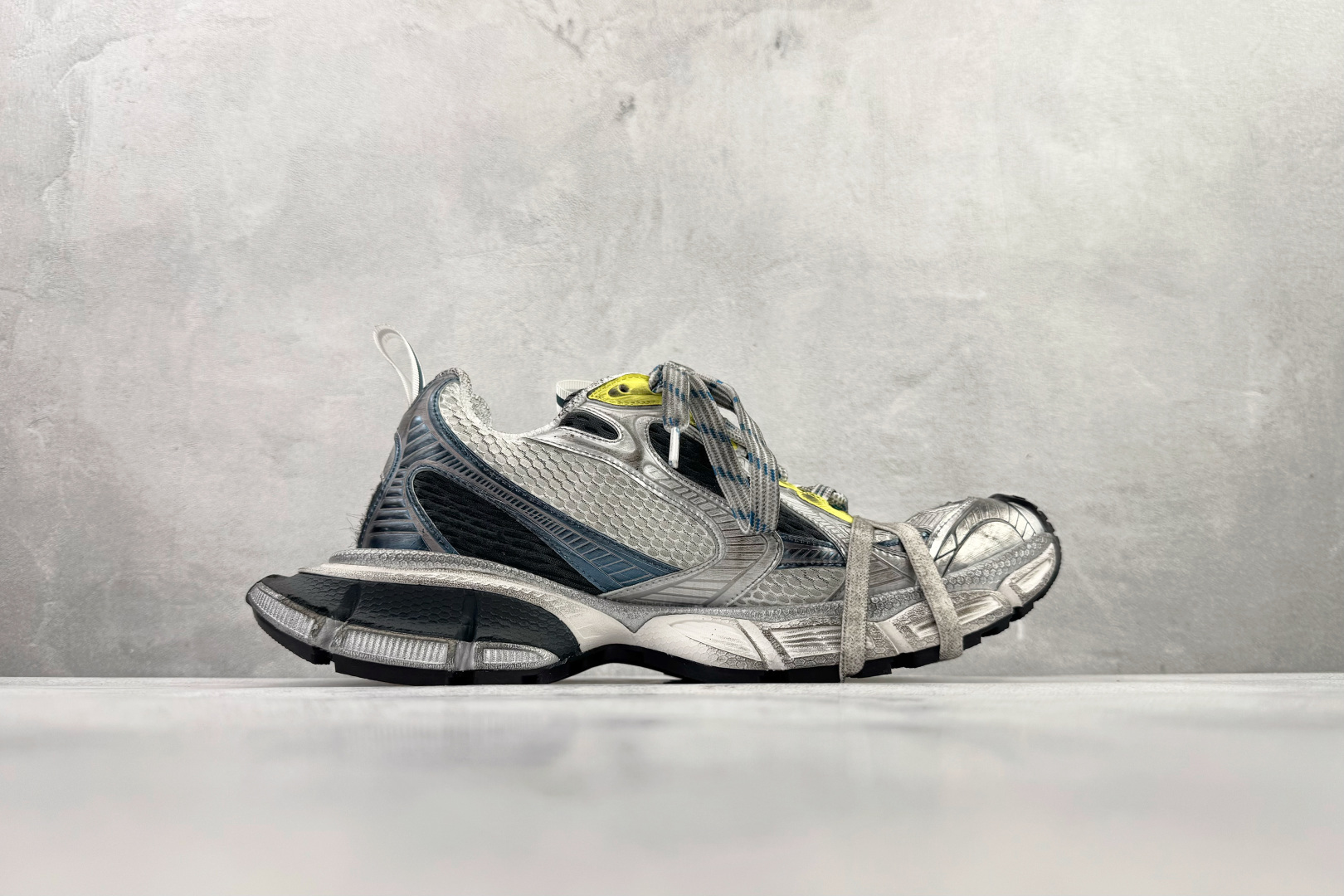 独立订单 公认最强品质 Balenciaga巴黎世家 3XL 灰蓝色 734734W3XL5