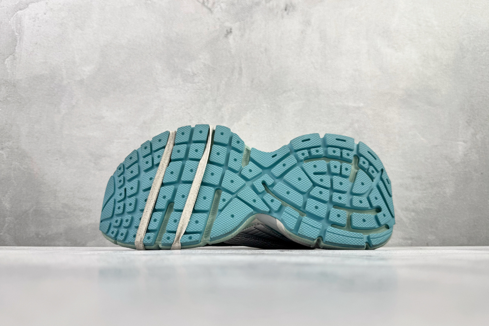 独立订单 公认最强品质 Balenciaga巴黎世家 3XL 灰蓝色 弧度 734731W3XL5