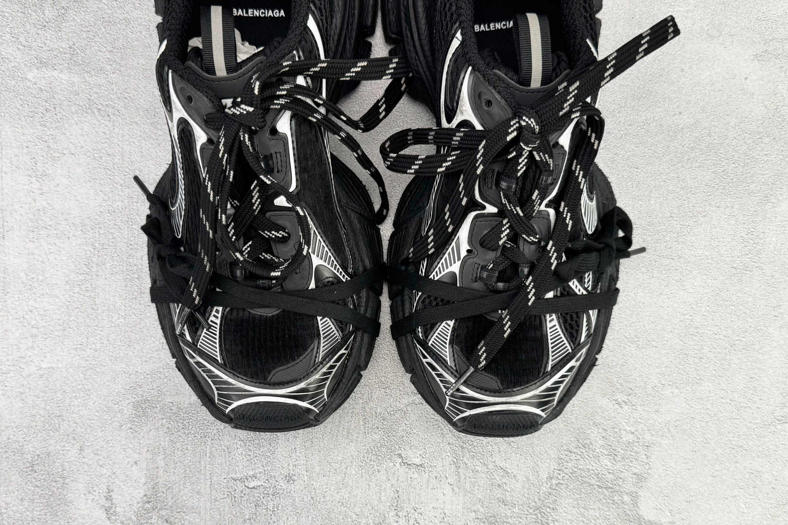 独立订单 公认最强品质 Balenciaga巴黎世家 3XL 黑银 734734W3XL1