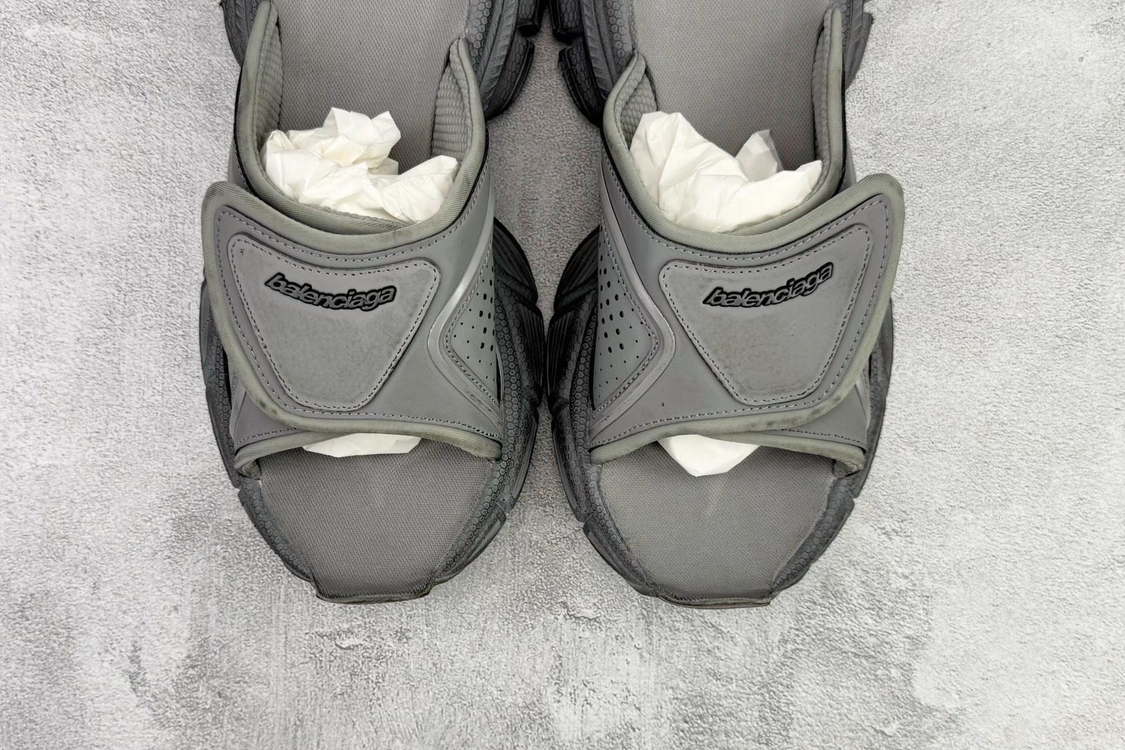 独立订单 公认最强品质 Balenciaga巴黎世家 3XL 灰色 799939W3XSL