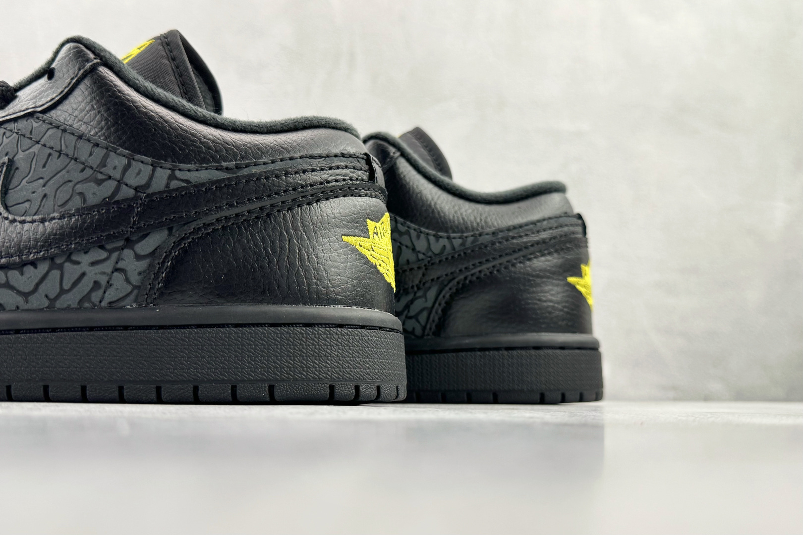 240 Jordan Air Jordan 1 Low SE 黑色 IM6568-010