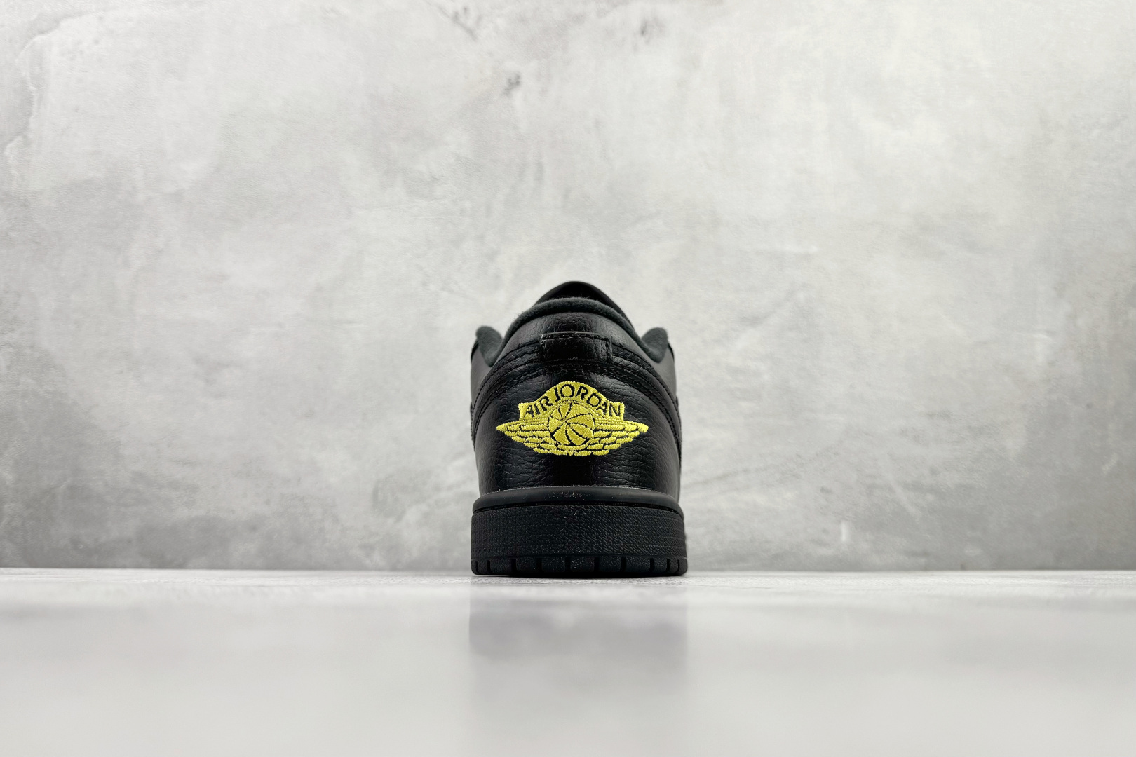 240 Jordan Air Jordan 1 Low SE 黑色 IM6568-010