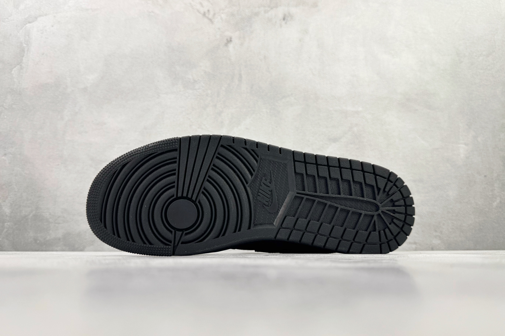 240 Jordan Air Jordan 1 Low SE 黑色 IM6568-010