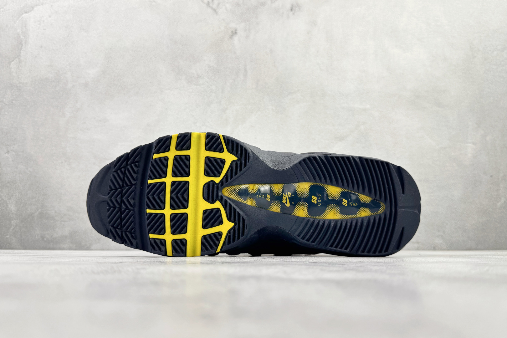 K22.0 400 Eric Koston x Nike Air 95 蓝白 HQ8492-400-Chinese UA Cheap High Quatity Brand Clothes Bags handbags Sneakers wholesale wholesaler seller from China Factory suppliers Fashion Clothing Shoes best Quality Beautiful Price K22.0 400 Eric Koston x Nike Air 95 蓝白 HQ8492-400