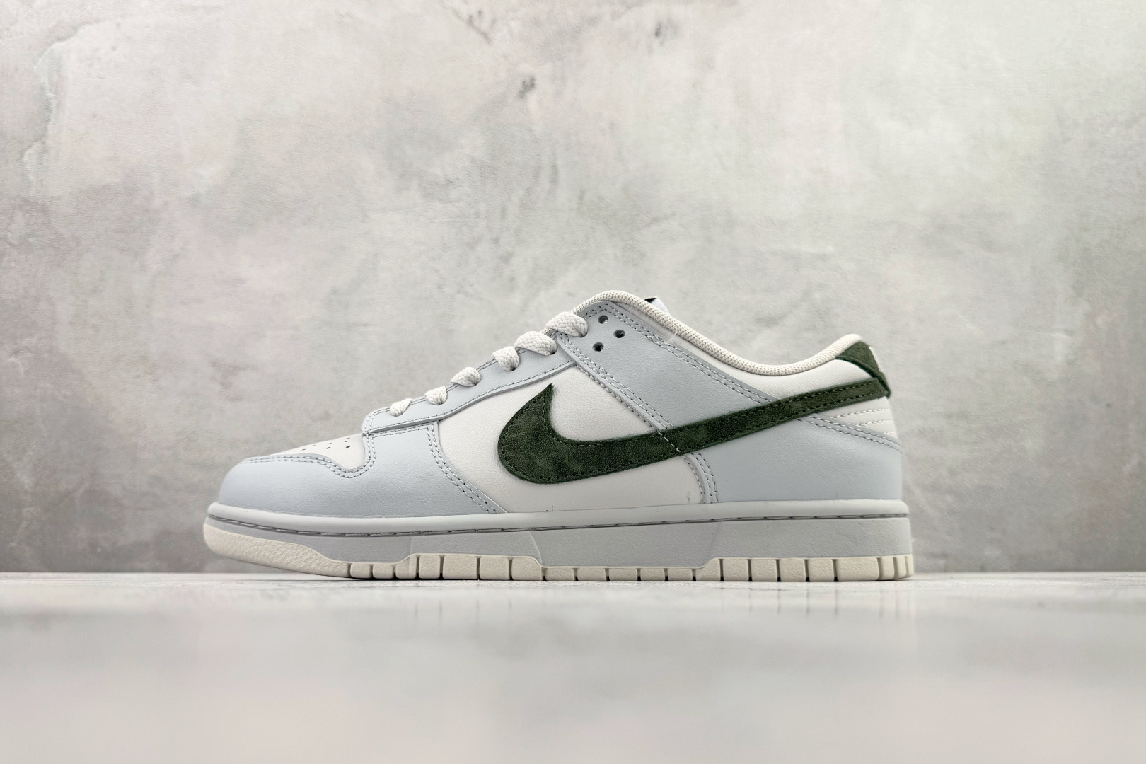 220 Nike Dunk Low 银白 IM3371-030