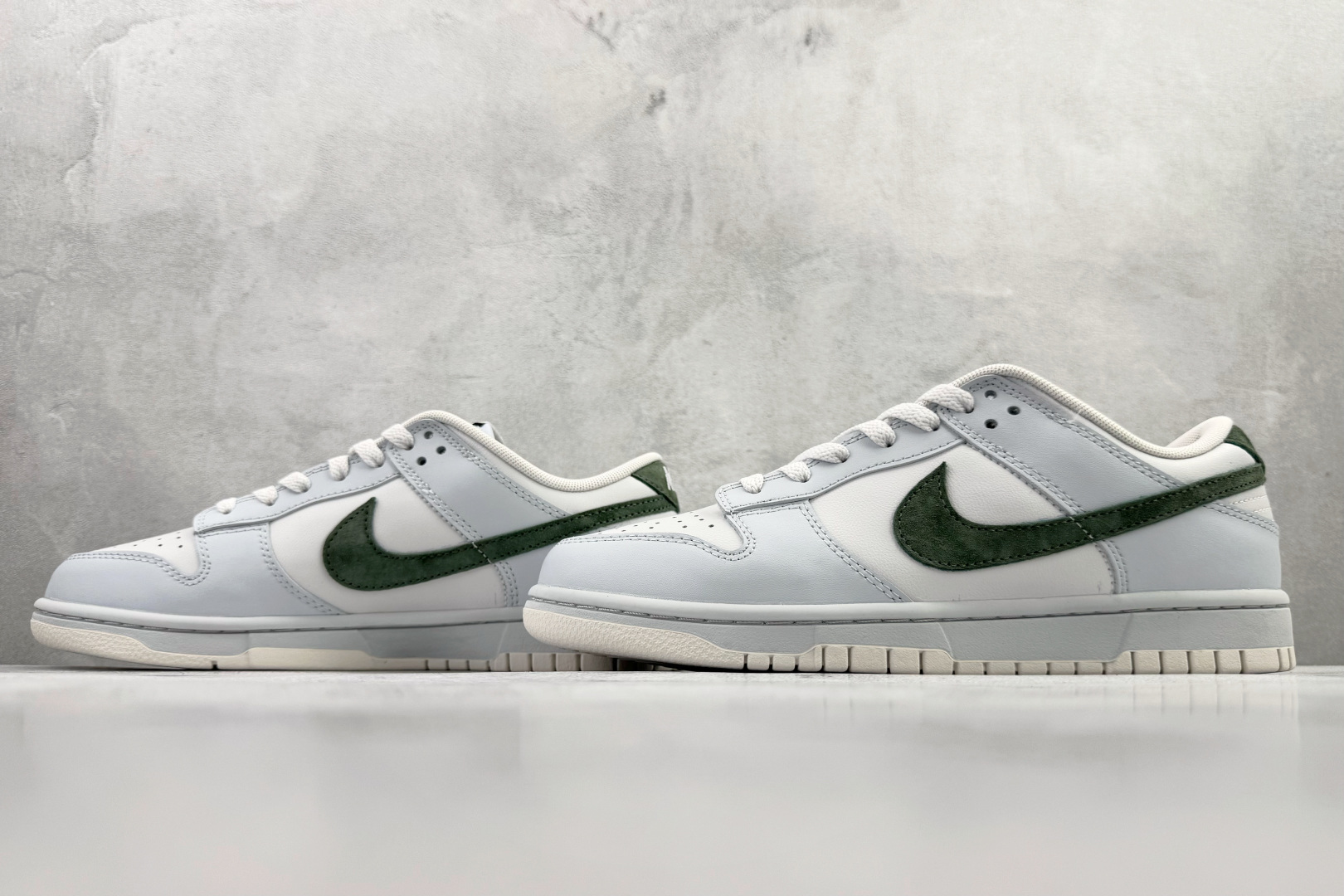 220 Nike Dunk Low 银白 IM3371-030