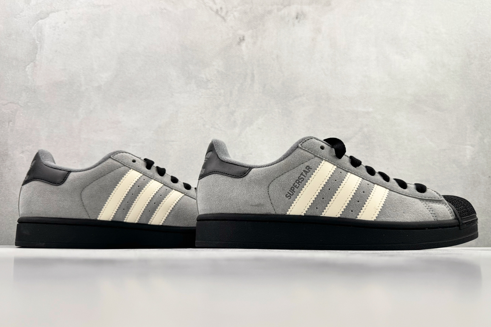 平台专供 adidas originals Superstar 2 灰色 JQ3222-Top High Quatity Cheap Sneakers Fashion Clothing Clothes Bags handbags Shoes of all Brand wholesale With The best Quality And Beautiful Price from China Factory Chinese suppliers wholesaler seller 平台专供 adidas originals Superstar 2 灰色 JQ3222