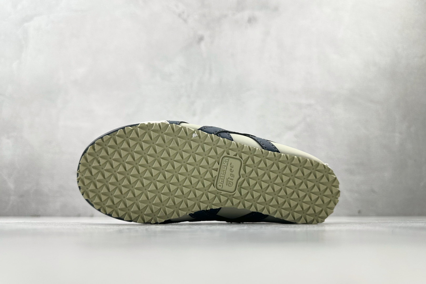 140 纯原平台特供 Onitsuka Tiger鬼塚虎 MEXICO 66 PS 童鞋 米蓝 C4D4L