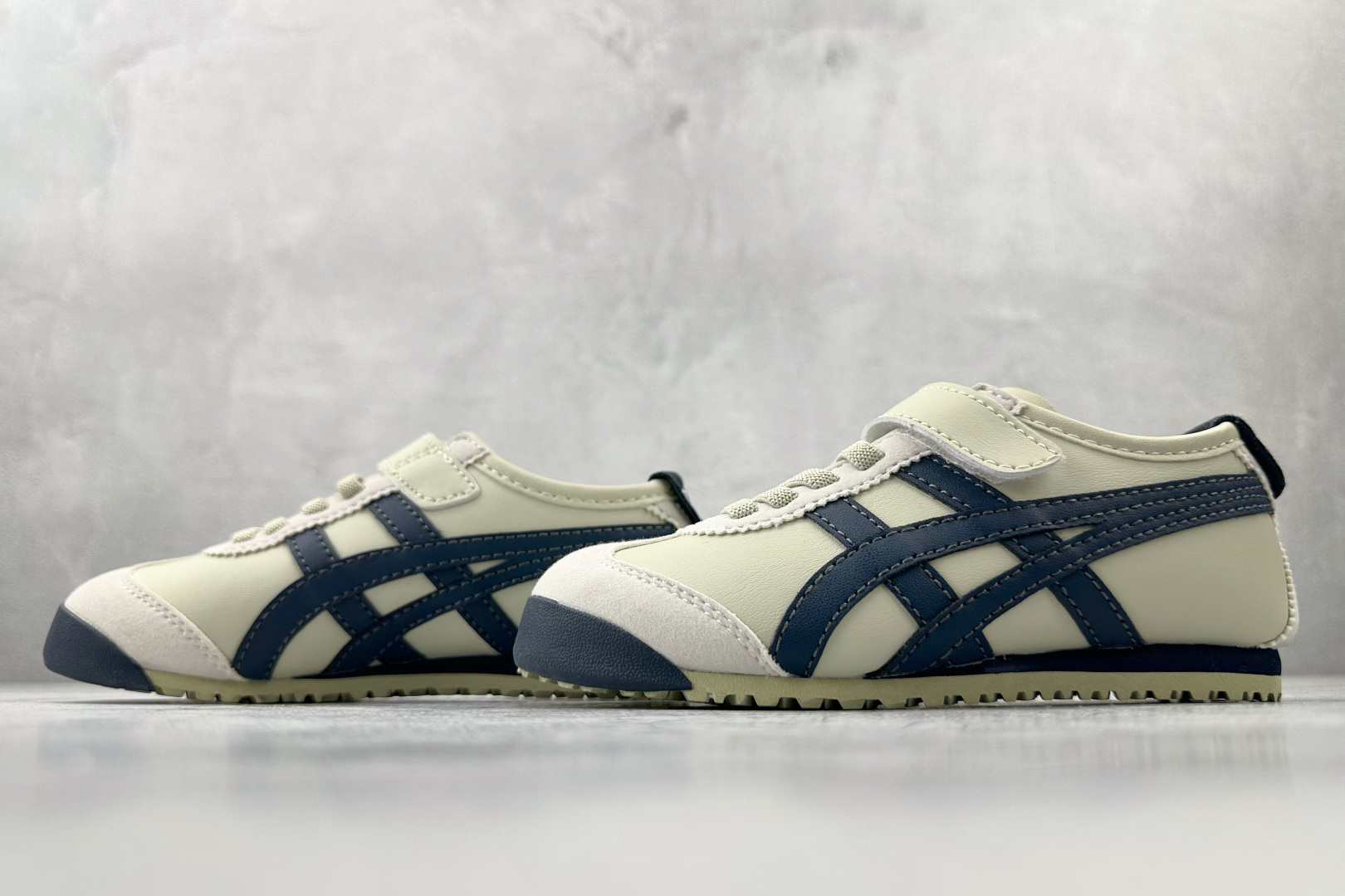 140 纯原平台特供 Onitsuka Tiger鬼塚虎 MEXICO 66 PS 童鞋 米蓝 C4D4L