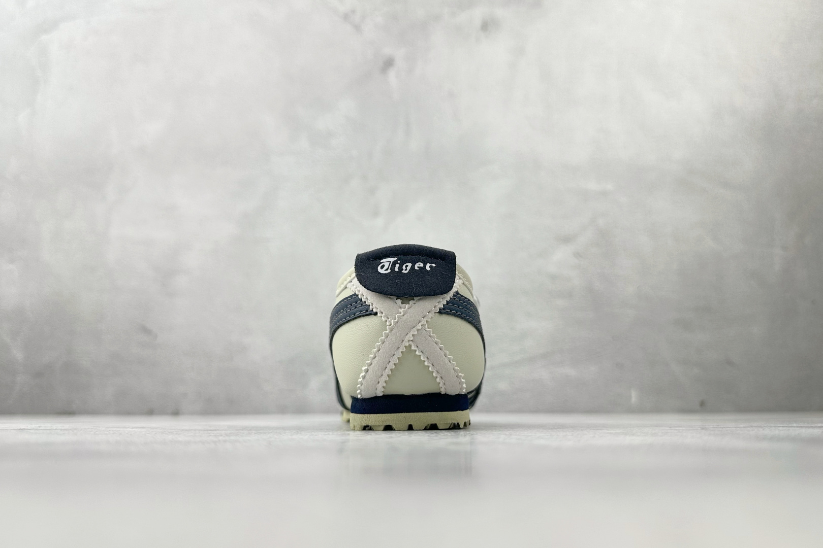 140 纯原平台特供 Onitsuka Tiger鬼塚虎 MEXICO 66 PS 童鞋 米蓝 C4D4L