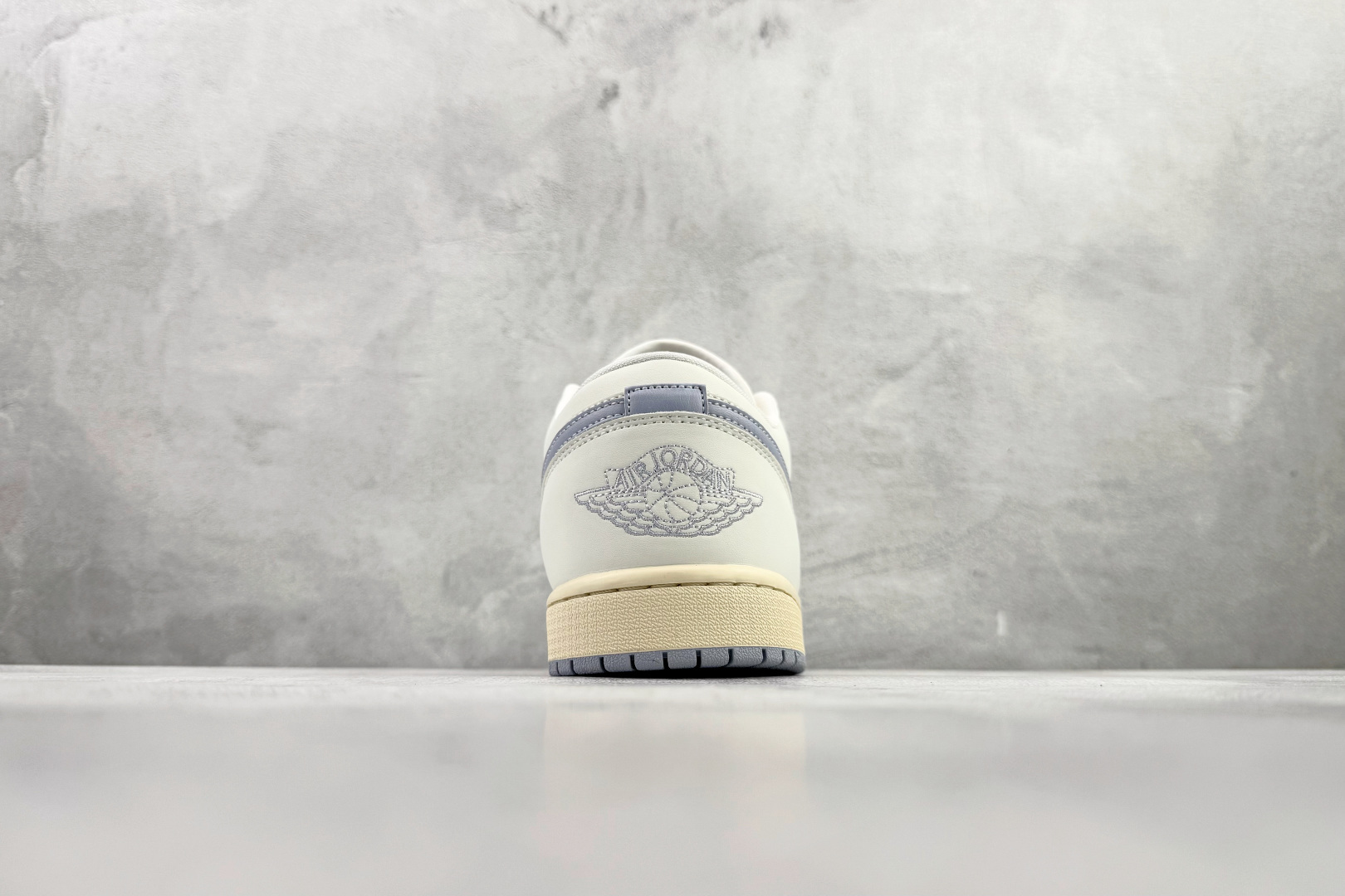 200 综合版 Jordan Air Jordan 1 LOW 白蓝 DC0774-106