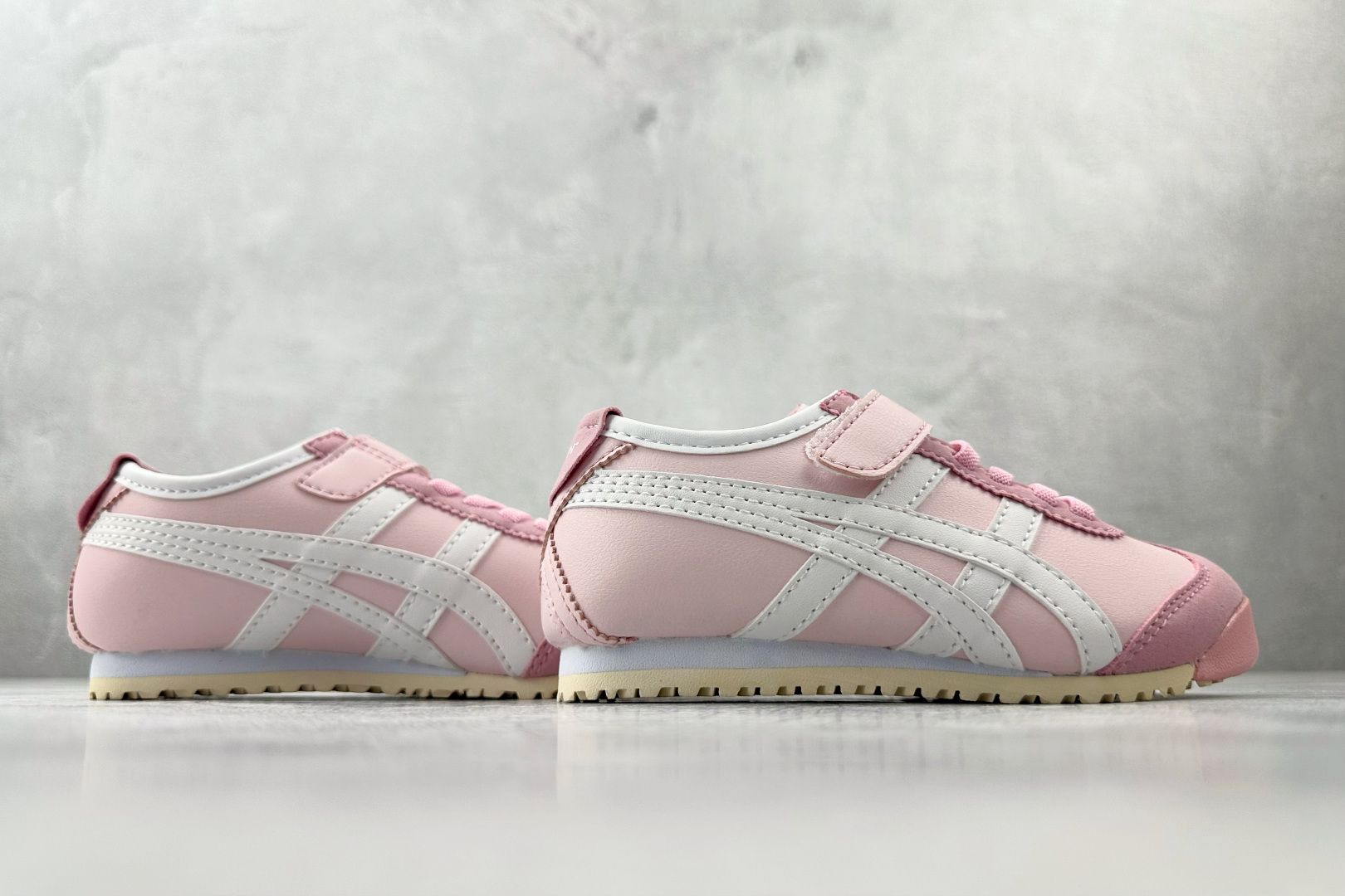 140 纯原平台特供 Onitsuka Tiger鬼塚虎 MEXICO 66 PS 童鞋 粉白 C4D4L