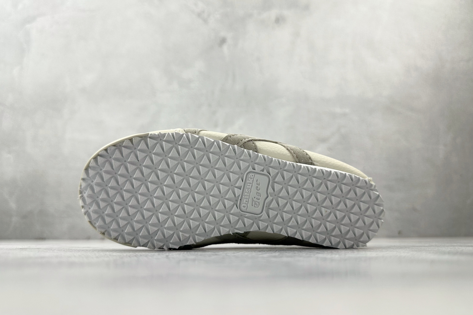 140 纯原平台特供 Onitsuka Tiger鬼塚虎 MEXICO 66 PS 童鞋 米白灰 C4D4L