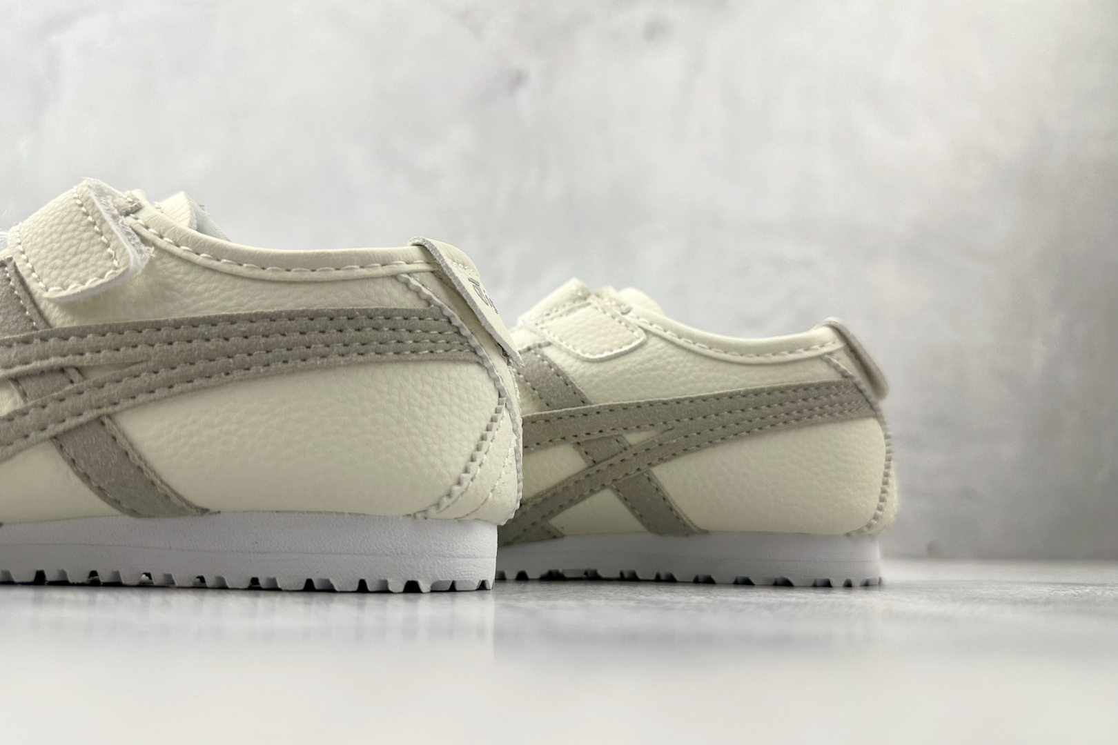 140 纯原平台特供 Onitsuka Tiger鬼塚虎 MEXICO 66 PS 童鞋 米白灰 C4D4L