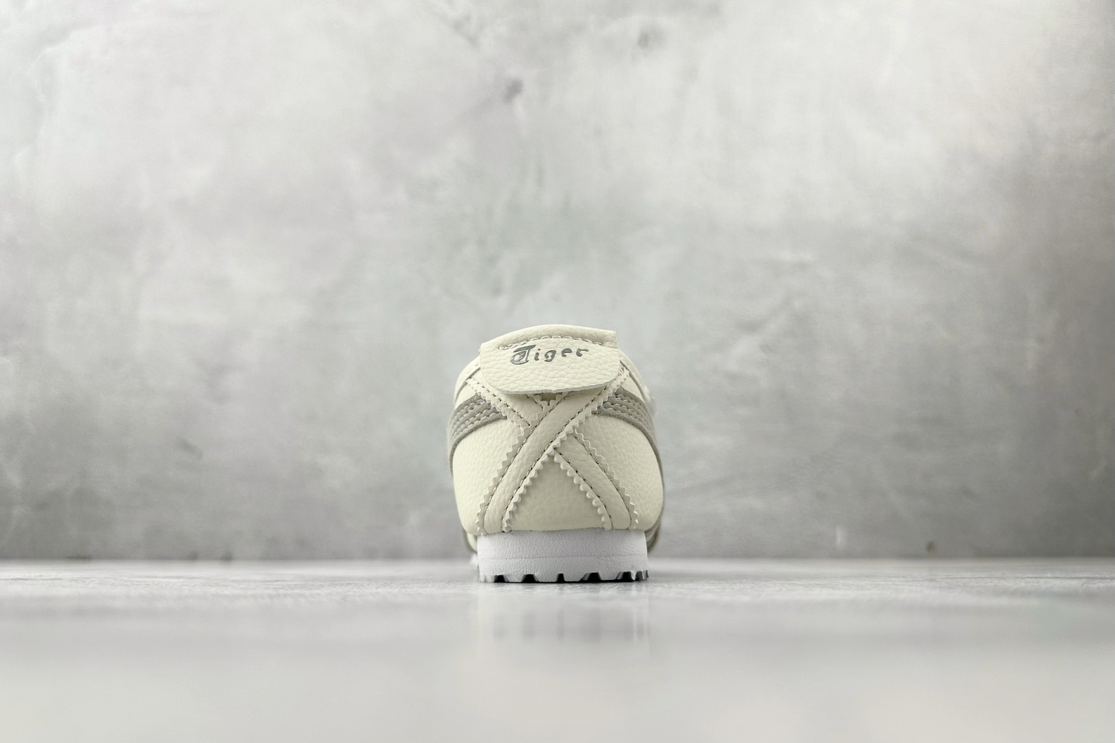 140 纯原平台特供 Onitsuka Tiger鬼塚虎 MEXICO 66 PS 童鞋 米白灰 C4D4L