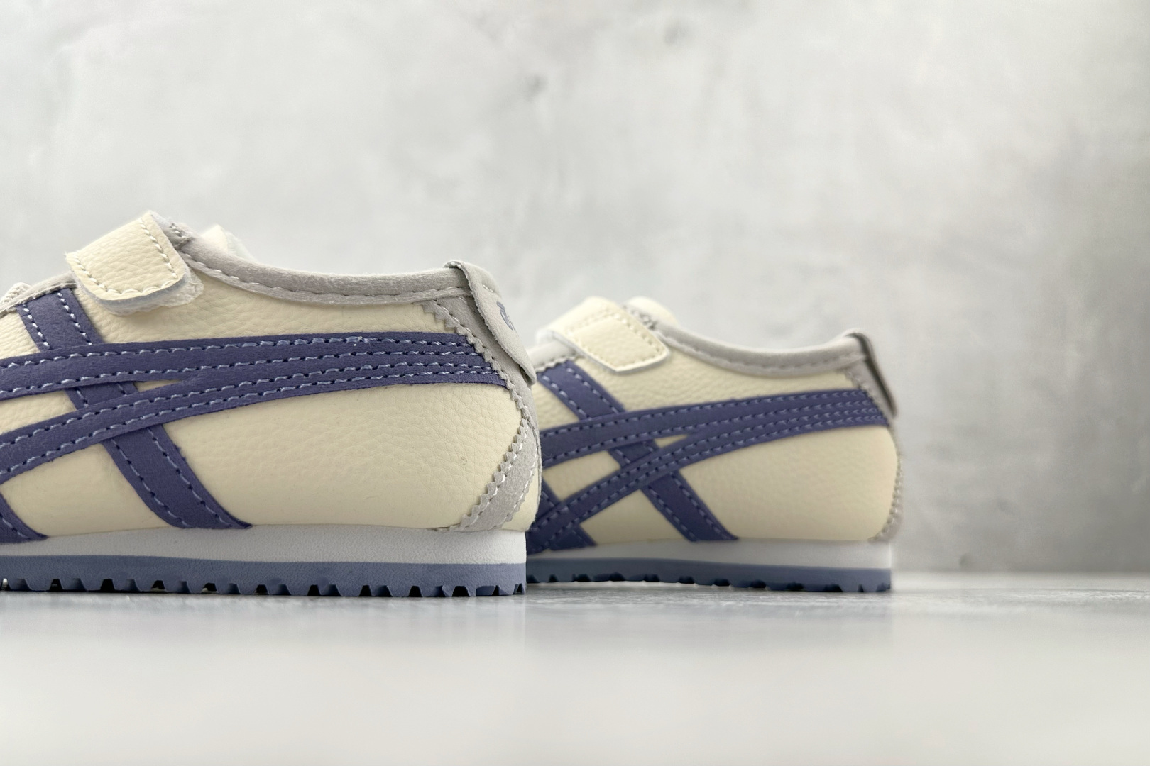 140 纯原平台特供 Onitsuka Tiger鬼塚虎 MEXICO 66 PS 童鞋 米紫 C4D4L