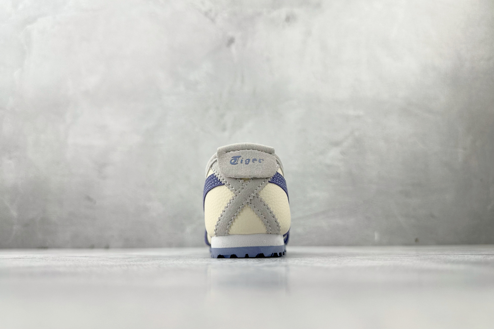 140 纯原平台特供 Onitsuka Tiger鬼塚虎 MEXICO 66 PS 童鞋 米紫 C4D4L