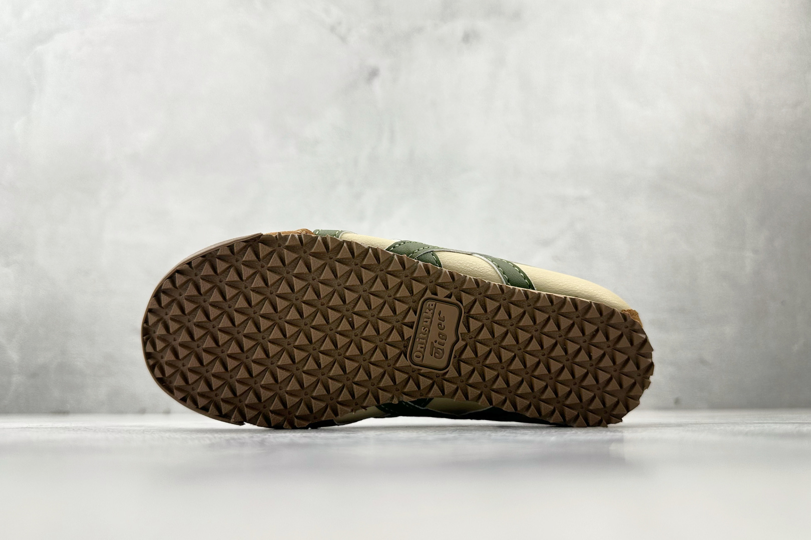 140 纯原平台特供 Onitsuka Tiger鬼塚虎 MEXICO 66 PS 童鞋 绿棕 C4D4L