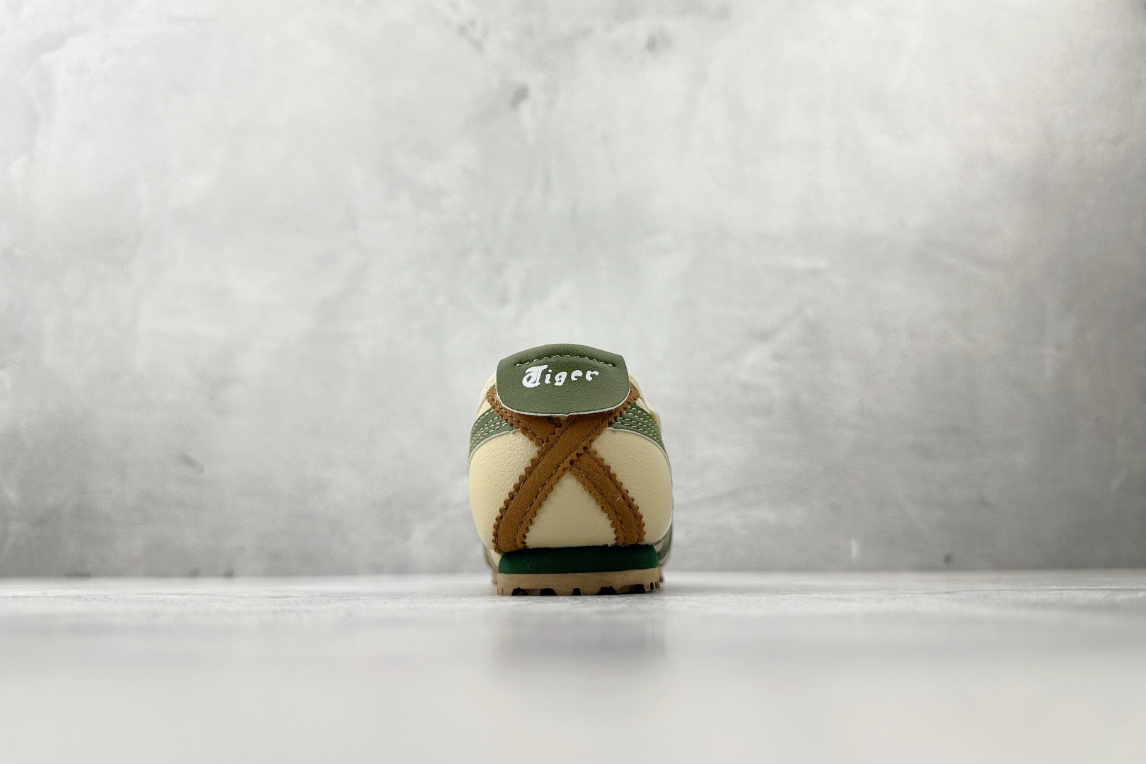 140 纯原平台特供 Onitsuka Tiger鬼塚虎 MEXICO 66 PS 童鞋 绿棕 C4D4L