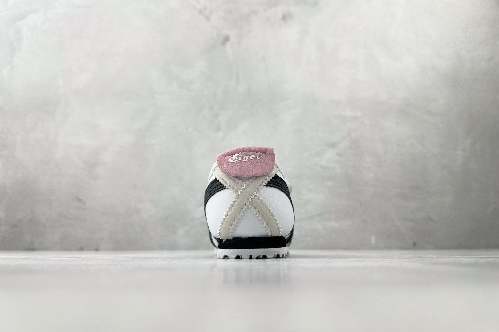 140 纯原平台特供 Onitsuka Tiger鬼塚虎 MEXICO 66 PS 童鞋 白黑 C4D4L