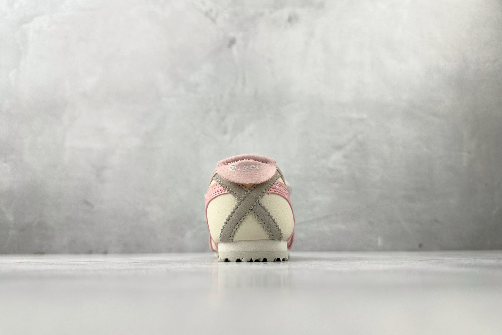 140 纯原平台特供 Onitsuka Tiger鬼塚虎 MEXICO 66 PS 童鞋 米白粉 C4D4L