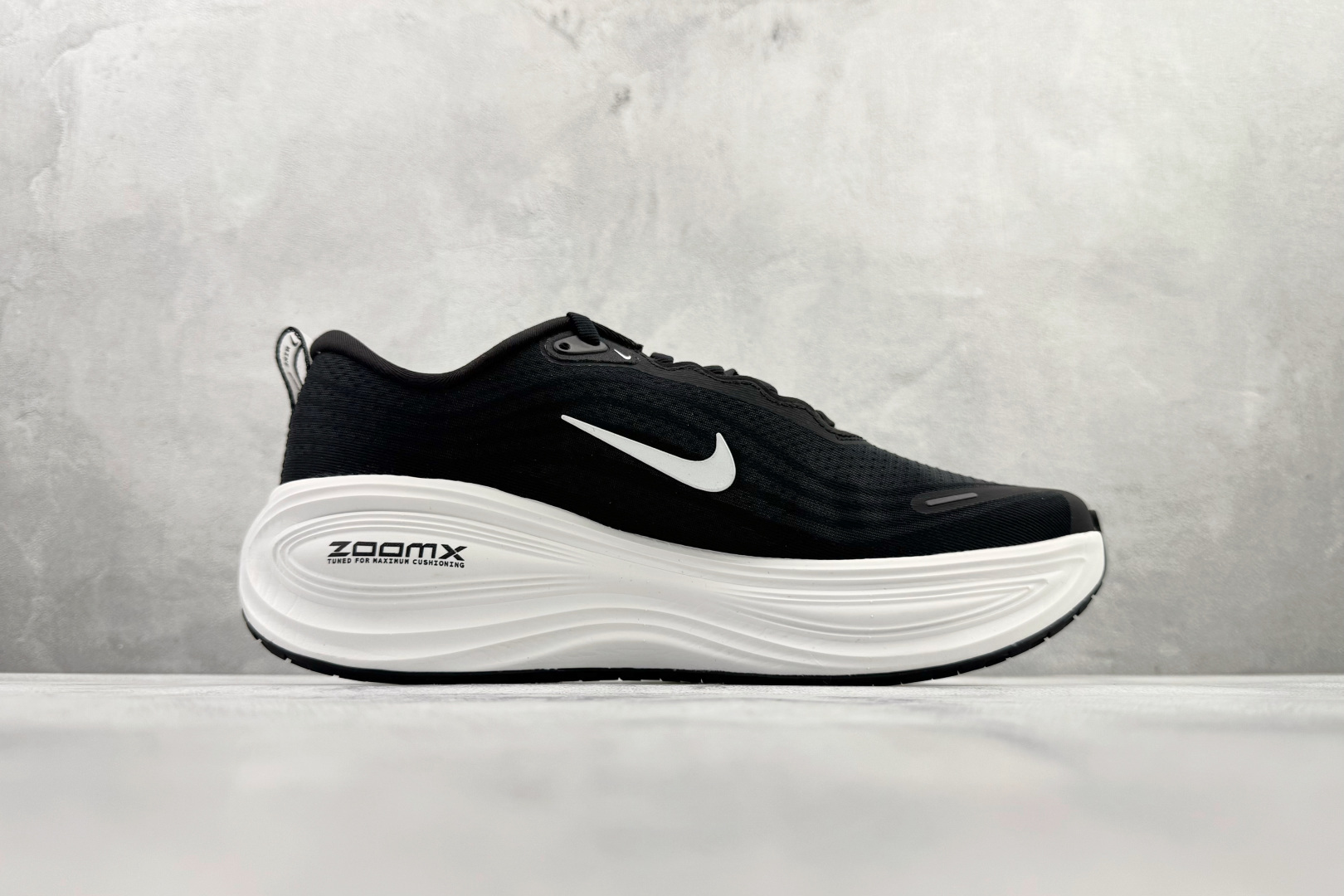 GT 全套数据私模 Nike Vomero Plus WIDE 黑白货号：HV8150-002尺码：36