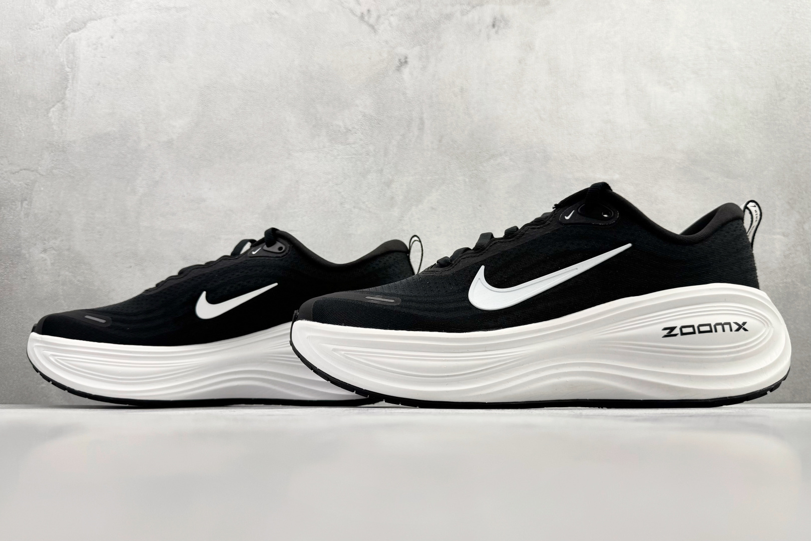 GT 全套数据私模 Nike Vomero Plus WIDE 黑白货号：HV8150-002尺码：36