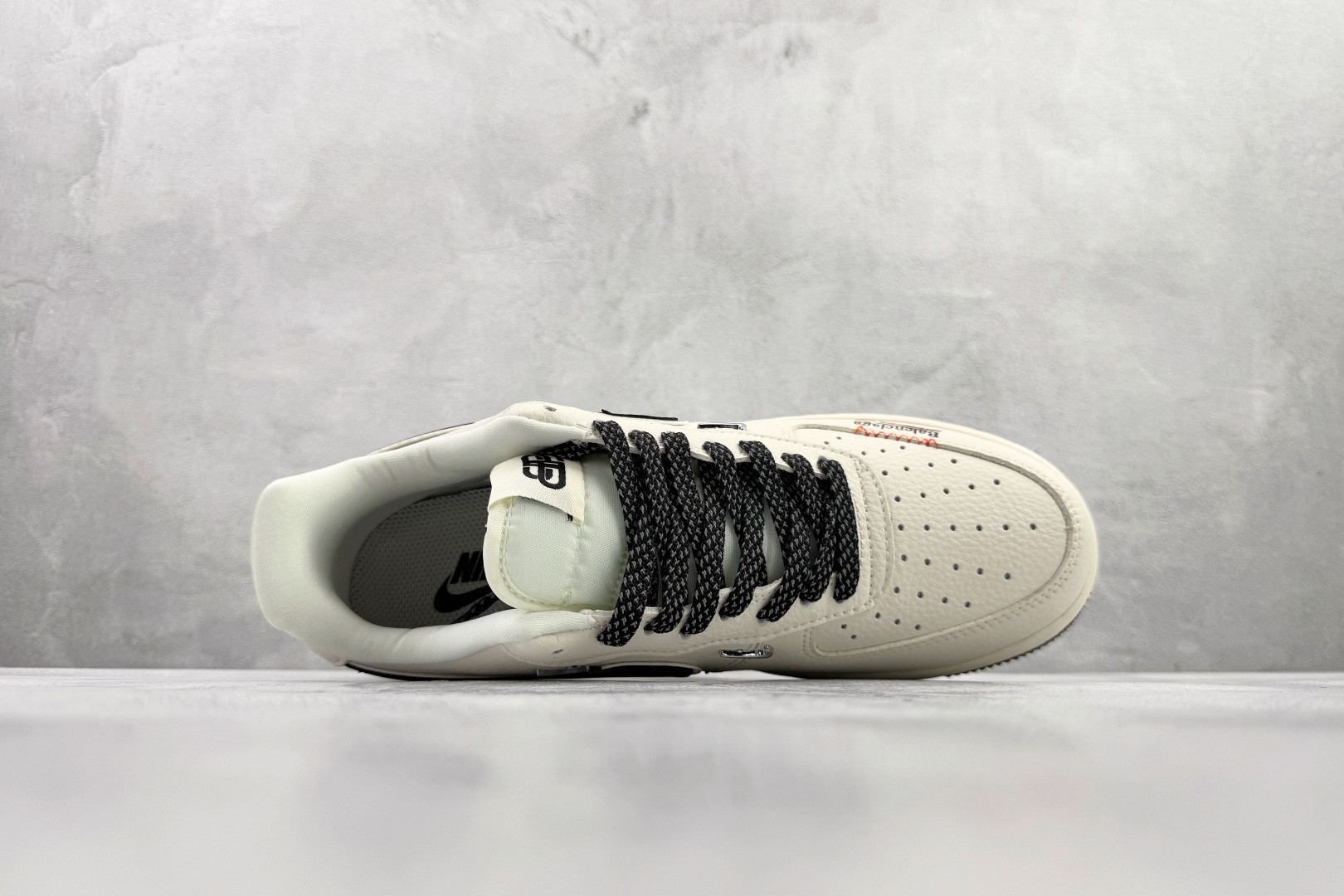 260 Nike Air Force 1'07 米黑 DD1928-309