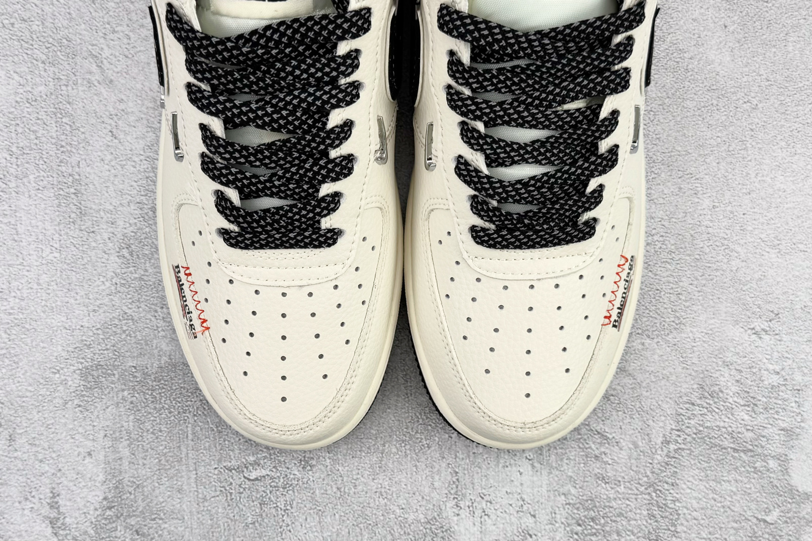 260 Nike Air Force 1'07 米黑 DD1928-309