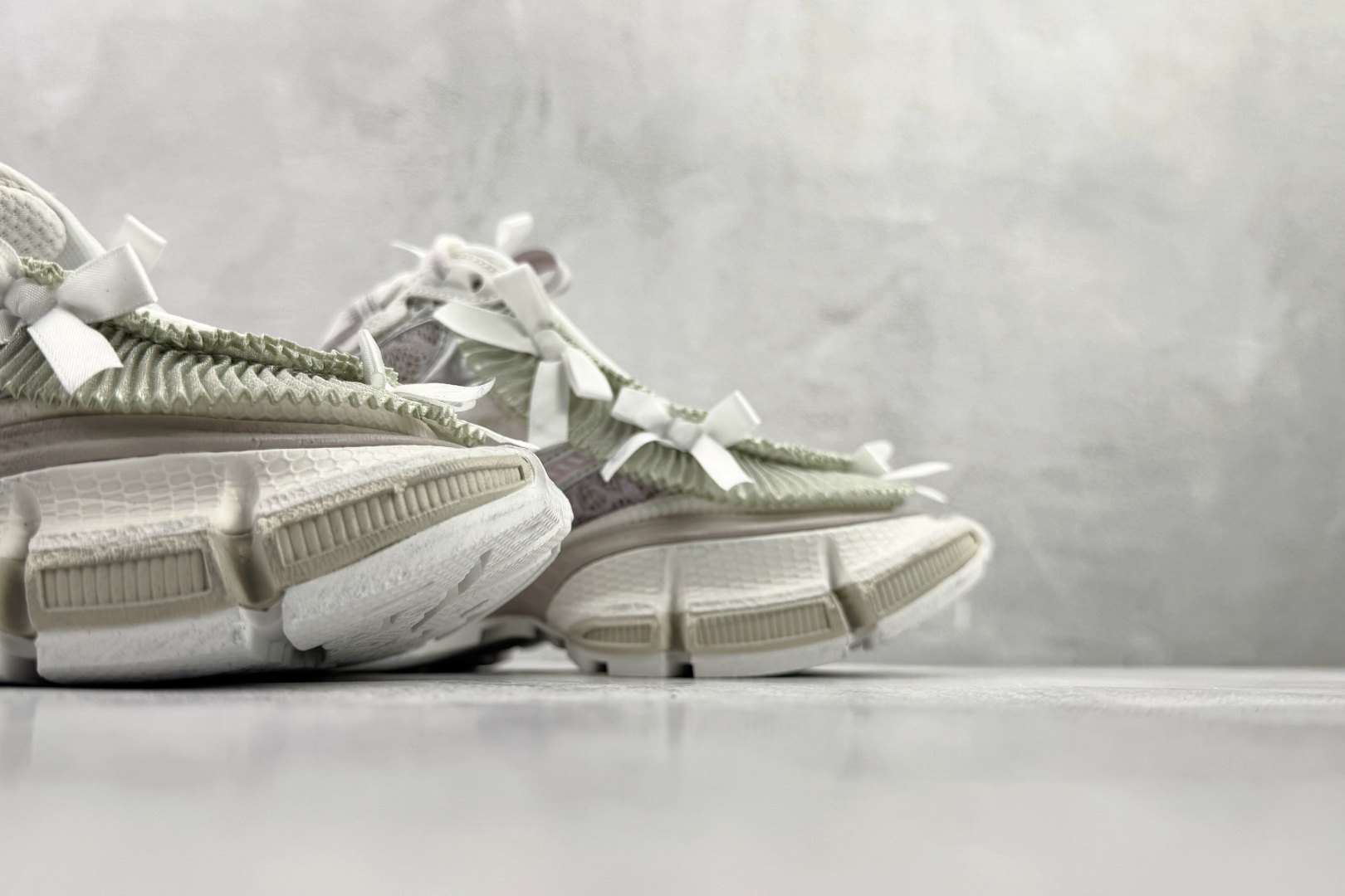 480 代购版 Balenciaga巴黎世家 3XL Lace 蕾丝蝴蝶结做旧 白色 825468WXLMC