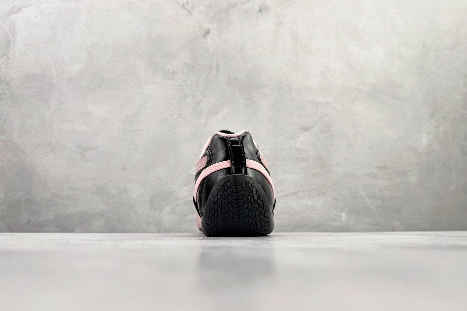 平台爆款 Rosé x PUMA彪马 Speedcat 系列 黑粉 40439301