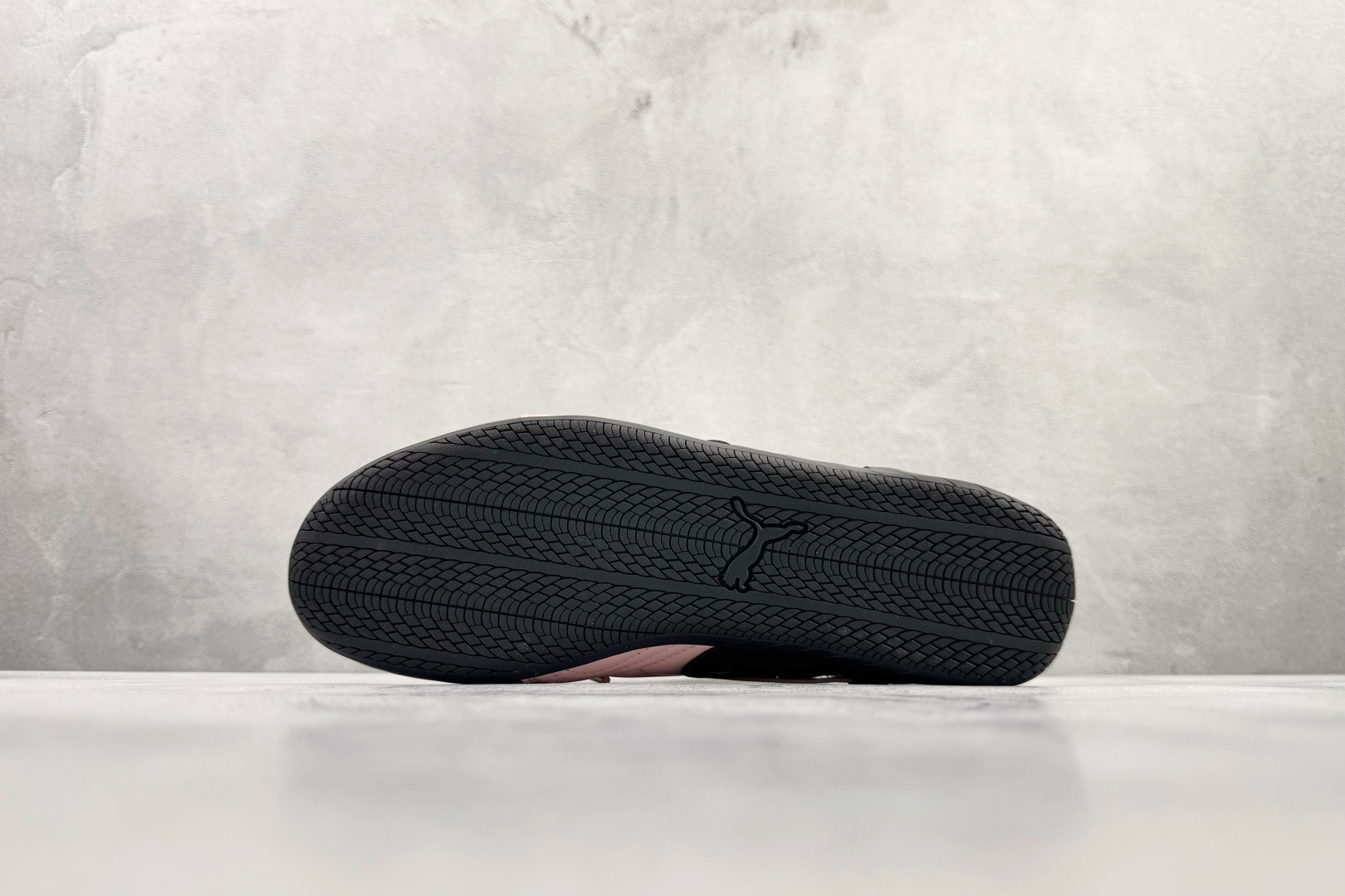 平台爆款 Rosé x PUMA彪马 Speedcat 系列 黑粉 40439301