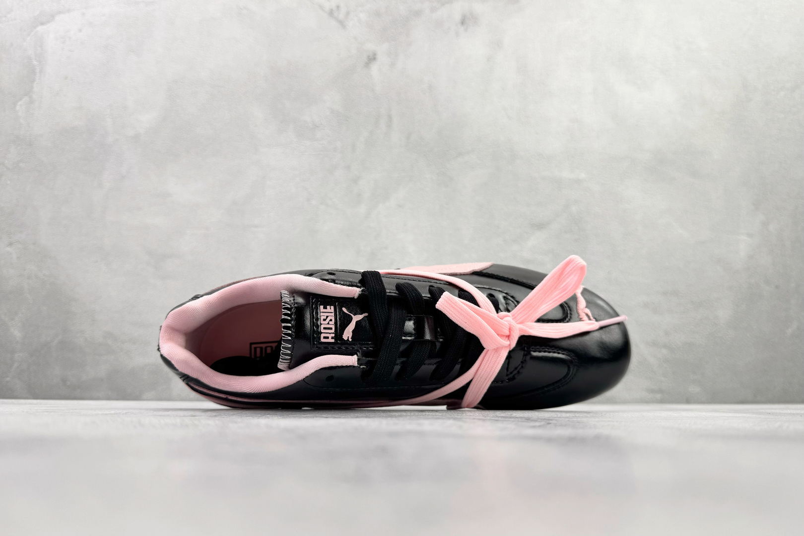 平台爆款 Rosé x PUMA彪马 Speedcat 系列 黑粉 40439301