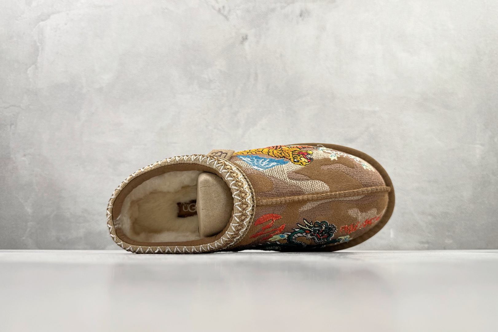 300 PALACE x UGG Tasman 栗色 1122553-CHE