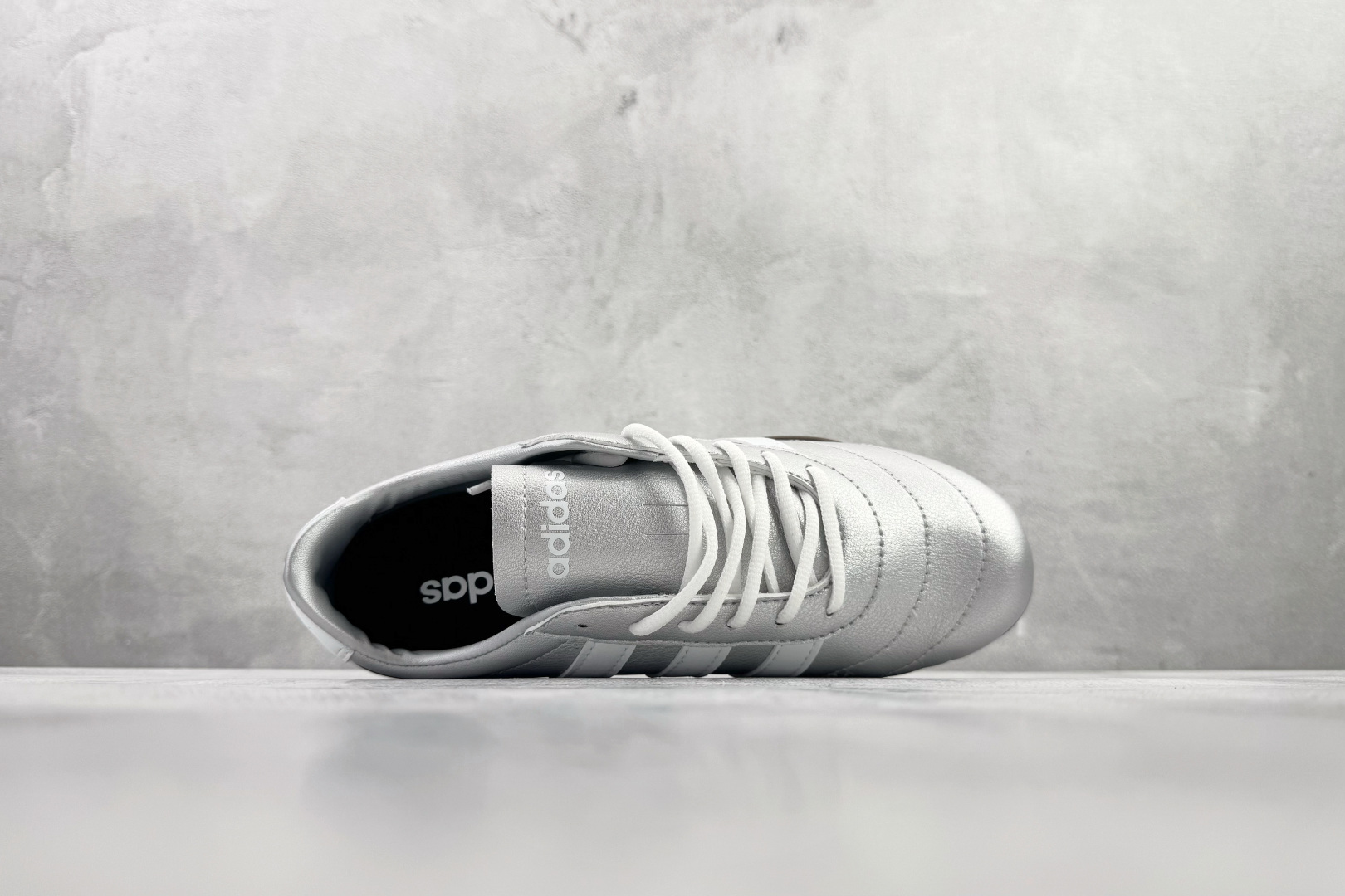 160 出口订单 adidas GRAND COURT 银色 JQ9682-Chinese UA Cheap High Quatity Brand Clothes Bags handbags Sneakers wholesale wholesaler seller from China Factory suppliers Fashion Clothing Shoes best Quality Beautiful Price 160 出口订单 adidas GRAND COURT 银色 JQ9682