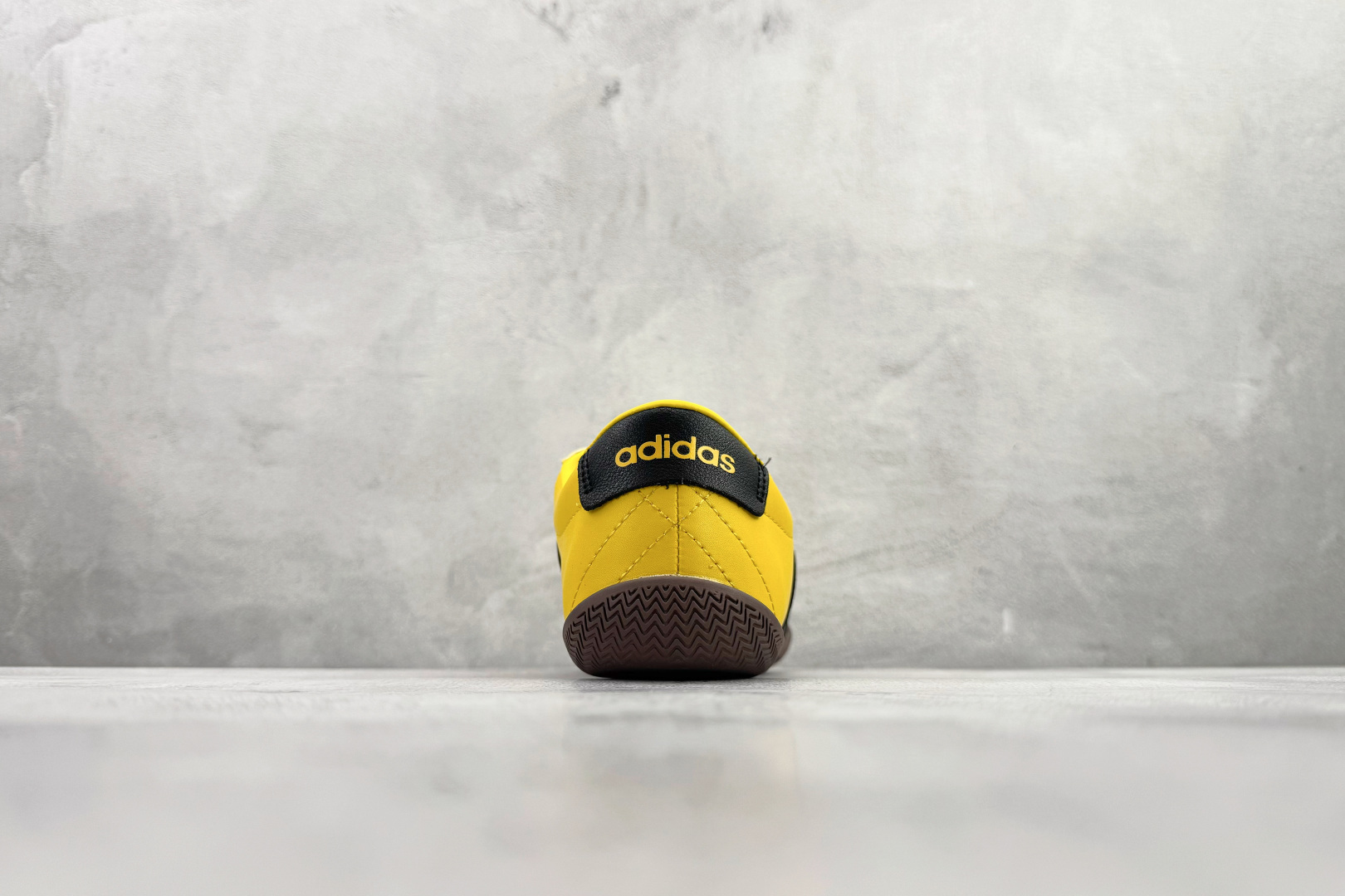 160 出口订单 adidas GRAND COURT 黄色 JQ9683