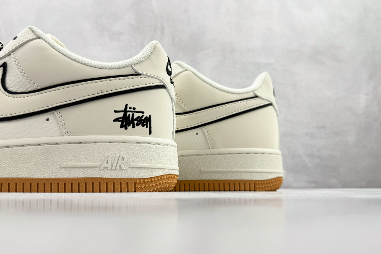 Nike Air Force 1'07 WB 米白 FQ6965-700