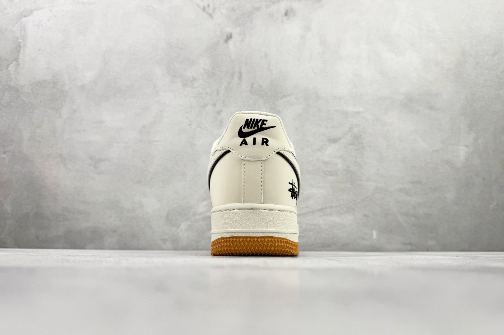 Nike Air Force 1'07 WB 米白 FQ6965-700