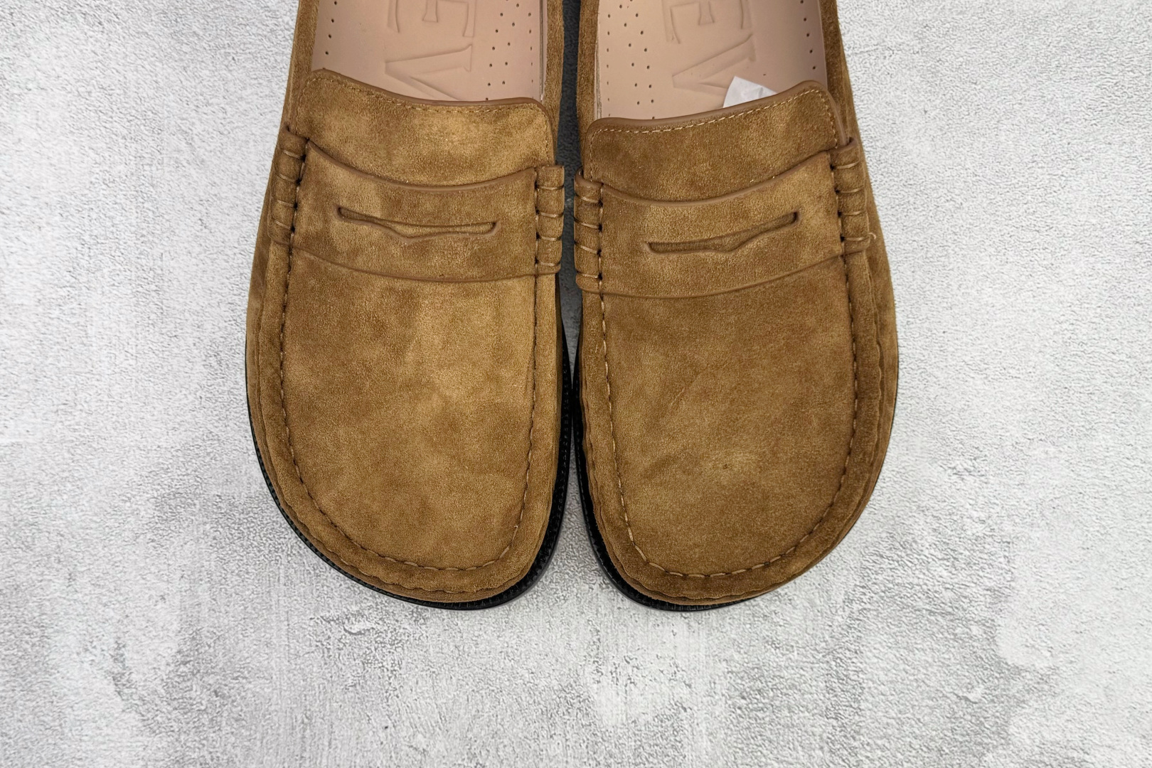 530 LOEWE罗意威 Campo 棕色 M816290X14-8377-Chinese UA Cheap High Quatity Brand Clothes Bags handbags Sneakers wholesale wholesaler seller from China Factory suppliers Fashion Clothing Shoes best Quality Beautiful Price 530 LOEWE罗意威 Campo 棕色 M816290X14-8377