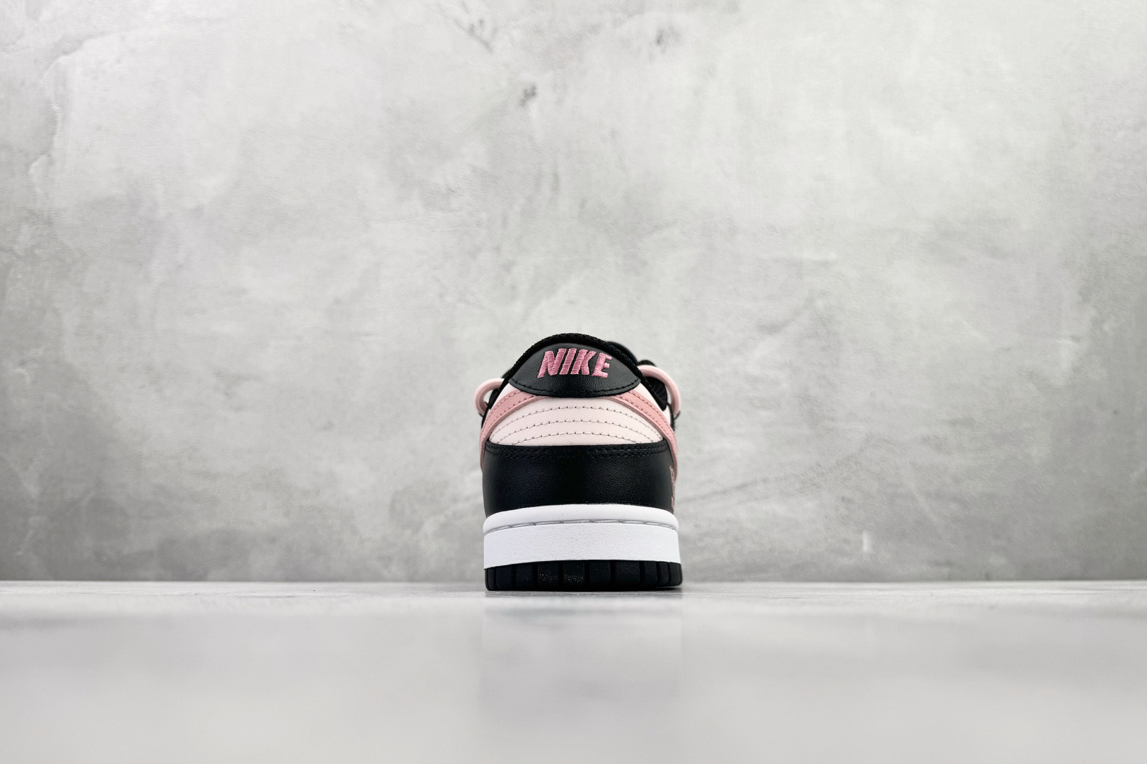 定制球鞋 Nike Dunk 莓莓熊 黑粉 DD1503-101