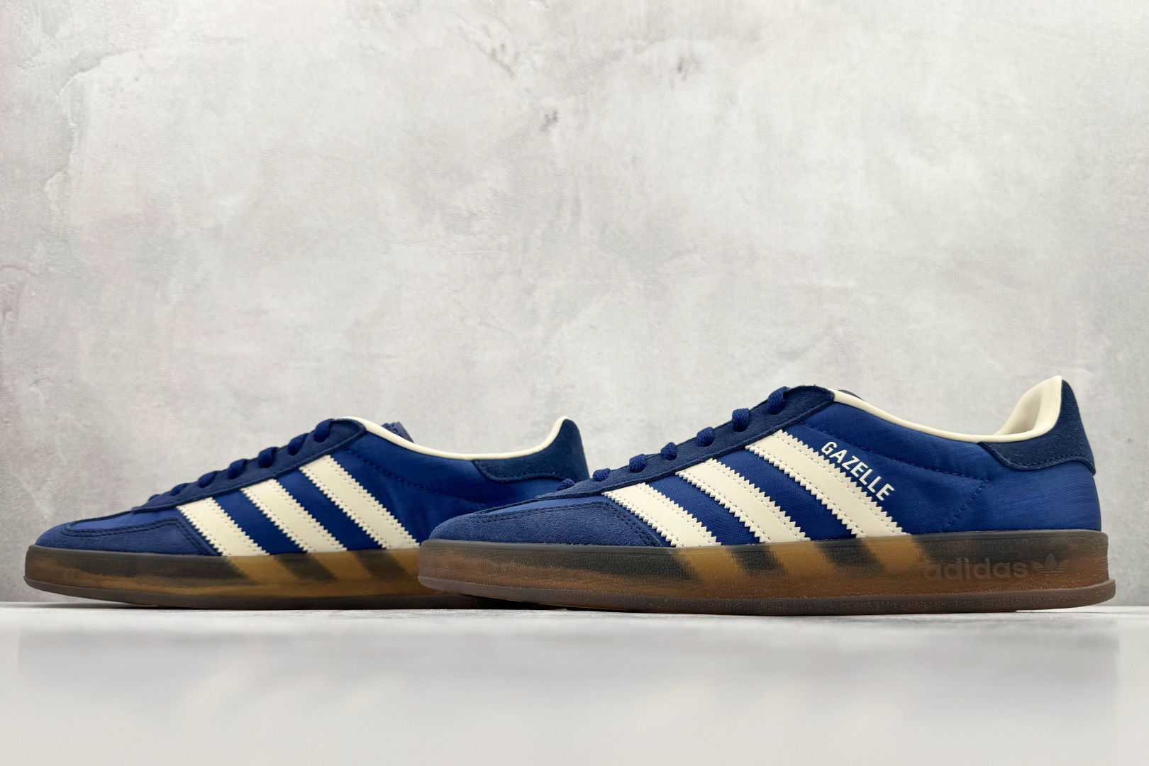 adidas originals GAZELLE INDOOR W 蓝色 JS1410