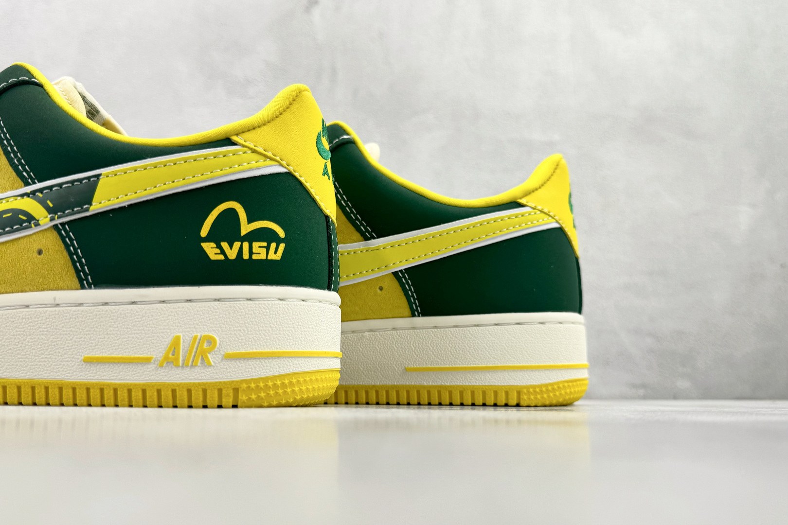 Nike Air Force 1'07 LX 黄绿 SY1388-008