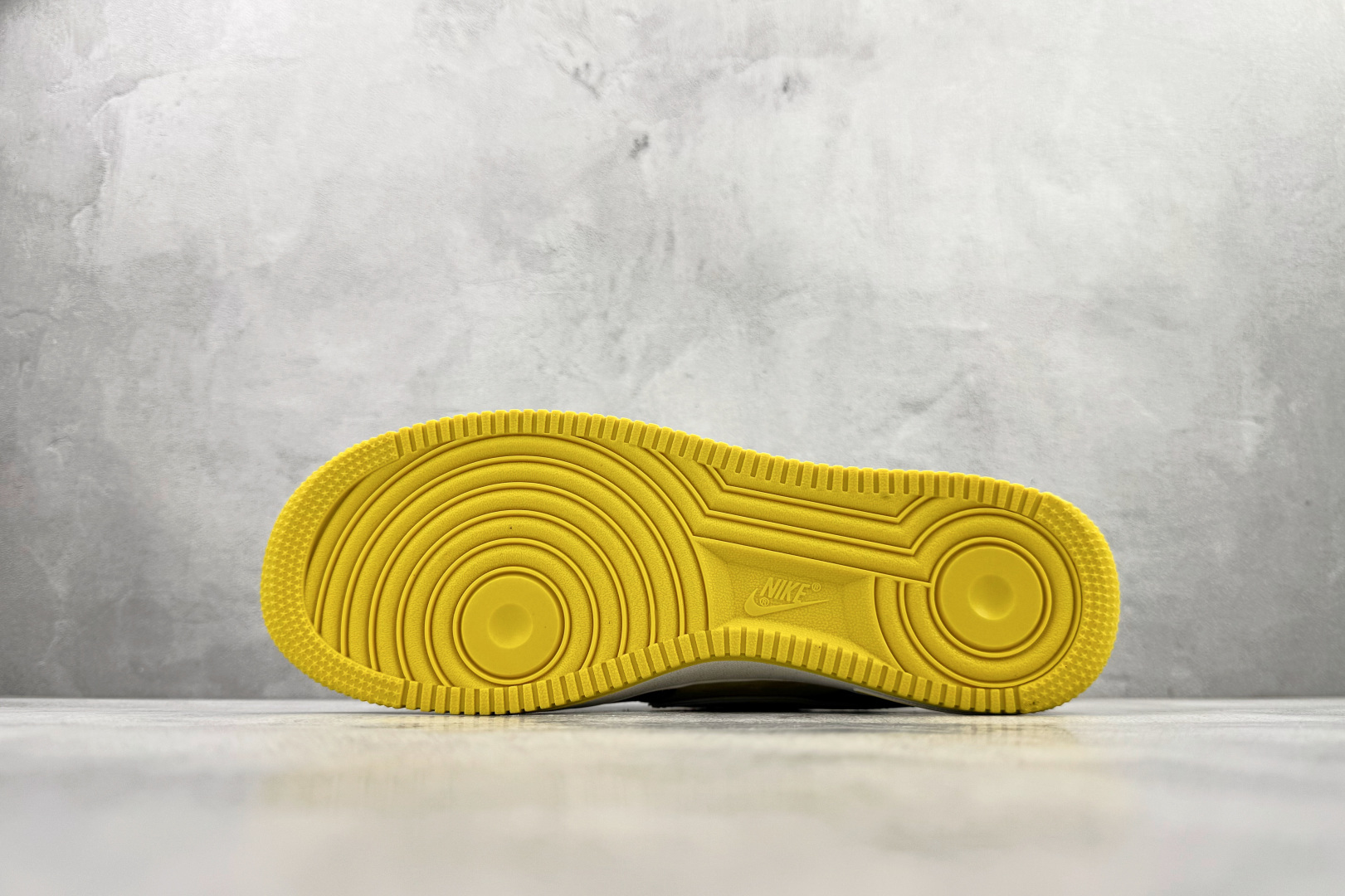 Nike Air Force 1'07 LX 黄绿 SY1388-008