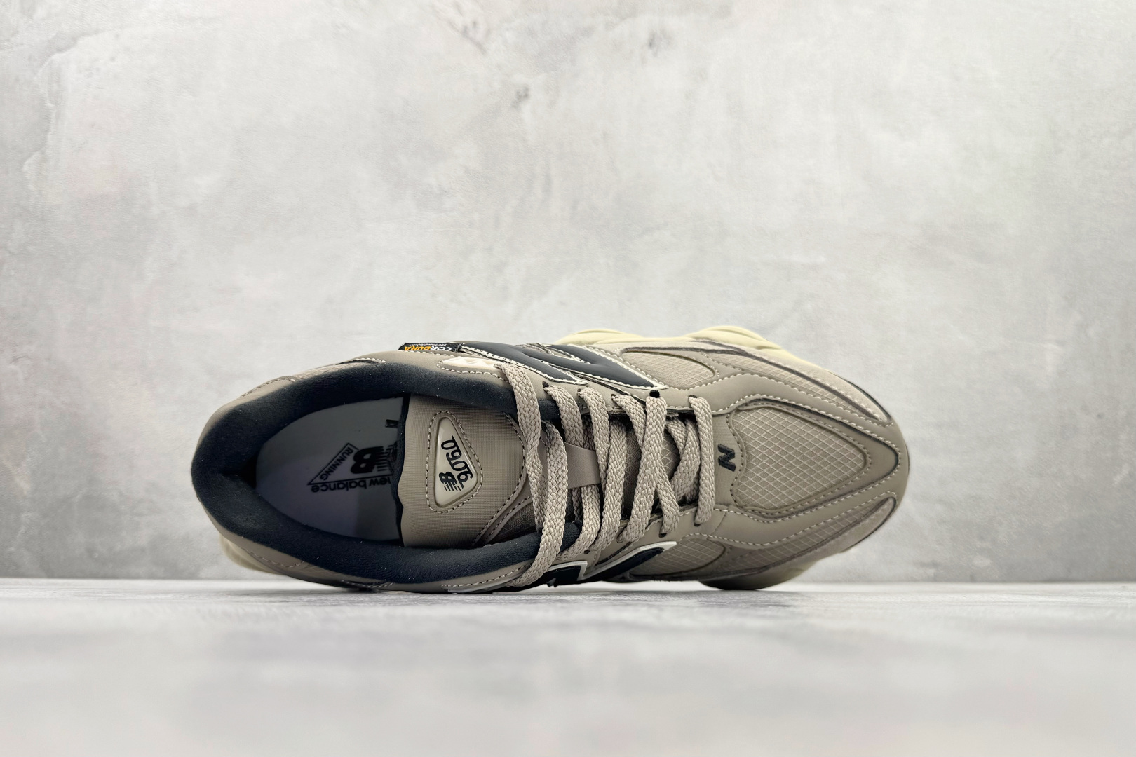 240 大厂出品 New Balance NB 9060 棕色 U9060ORD-Chinese UA Cheap High Quatity Brand Clothes Bags handbags Sneakers wholesale wholesaler seller from China Factory suppliers Fashion Clothing Shoes best Quality Beautiful Price 240 大厂出品 New Balance NB 9060 棕色 U9060ORD