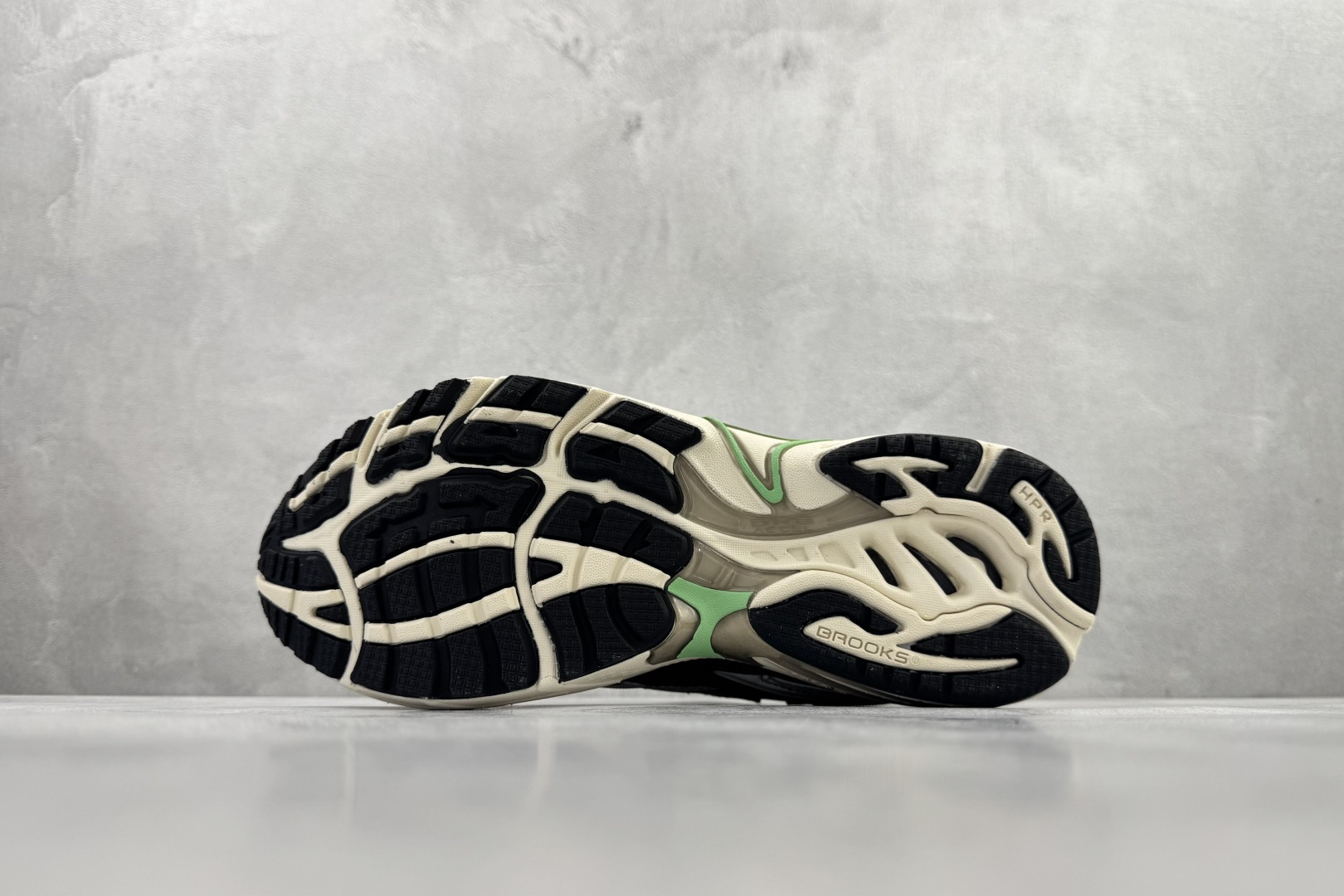 东南亚订单 staple x Brooks布鲁克斯 Adrenaline GTS 4 白绿 1104851D393