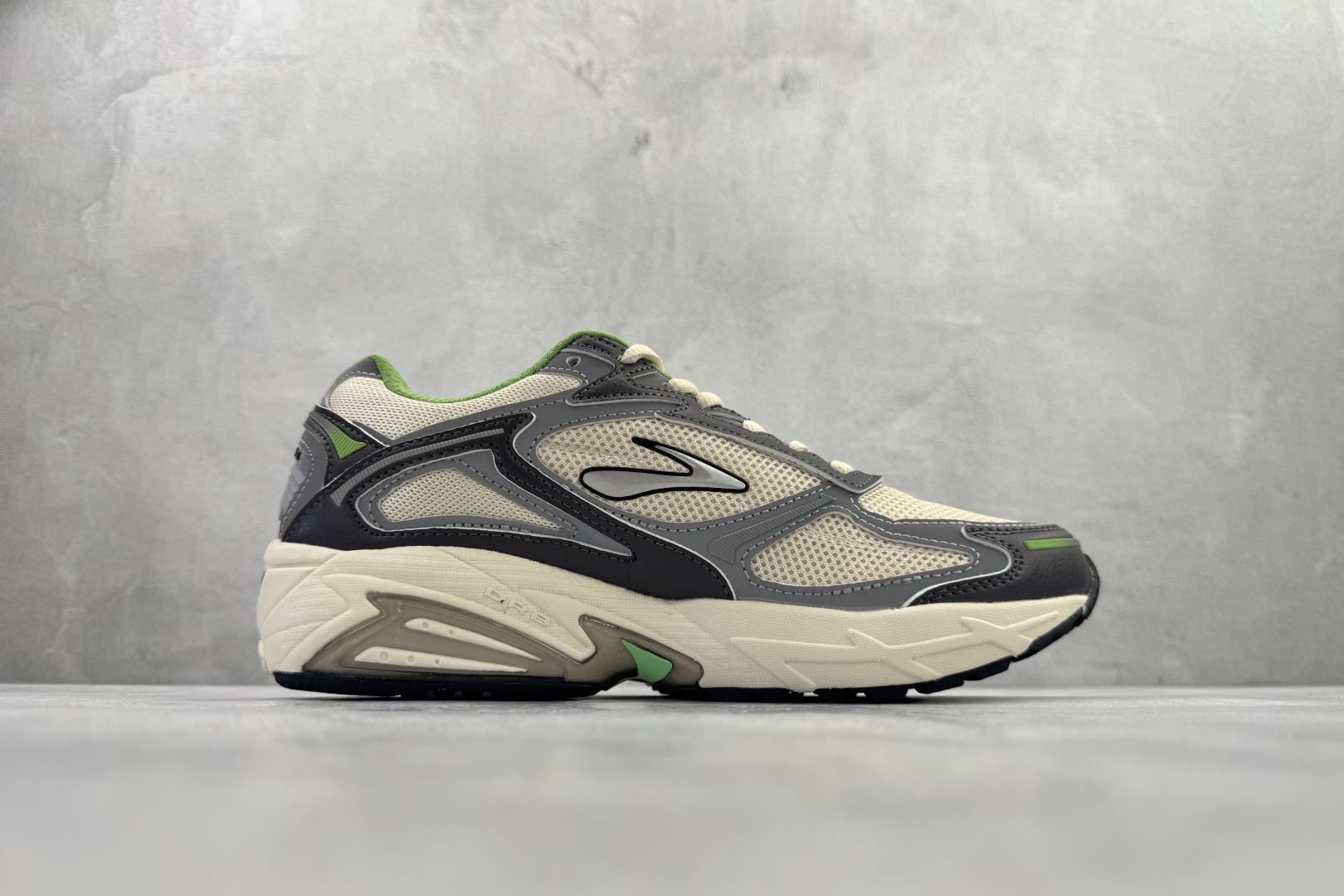 东南亚订单 staple x Brooks布鲁克斯 Adrenaline GTS 4 白绿 1104851D393