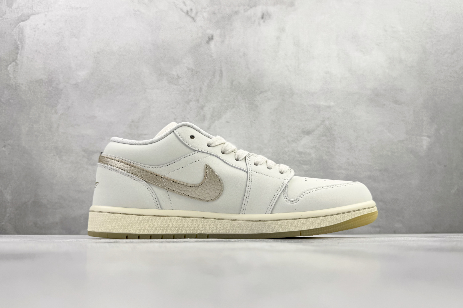 200 综合版 Jordan Air Jordan 1 LOW SE 象牙白 HV5157-100