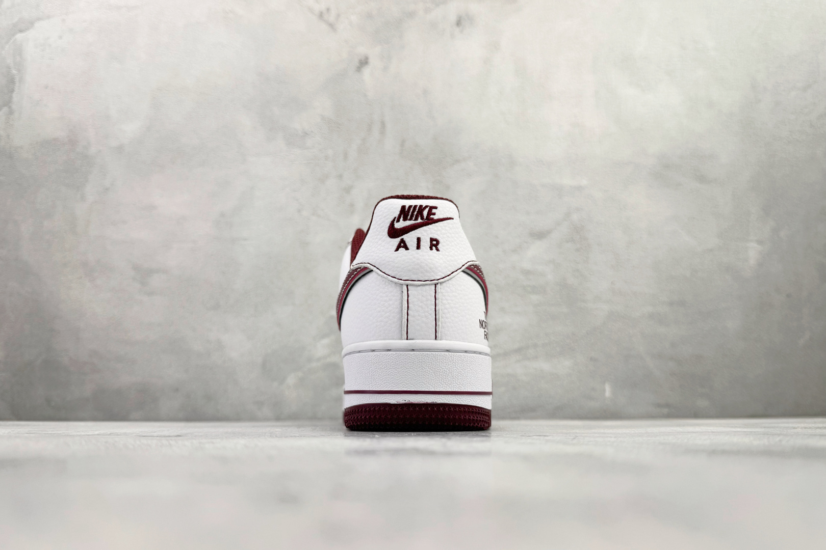 260 Nike Air Force 1'07 LX 白红 SU2305-218