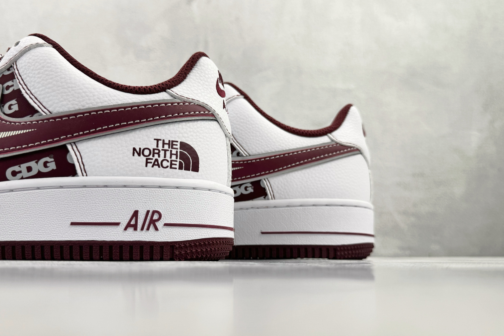 260 Nike Air Force 1'07 LX 白红 SU2305-218