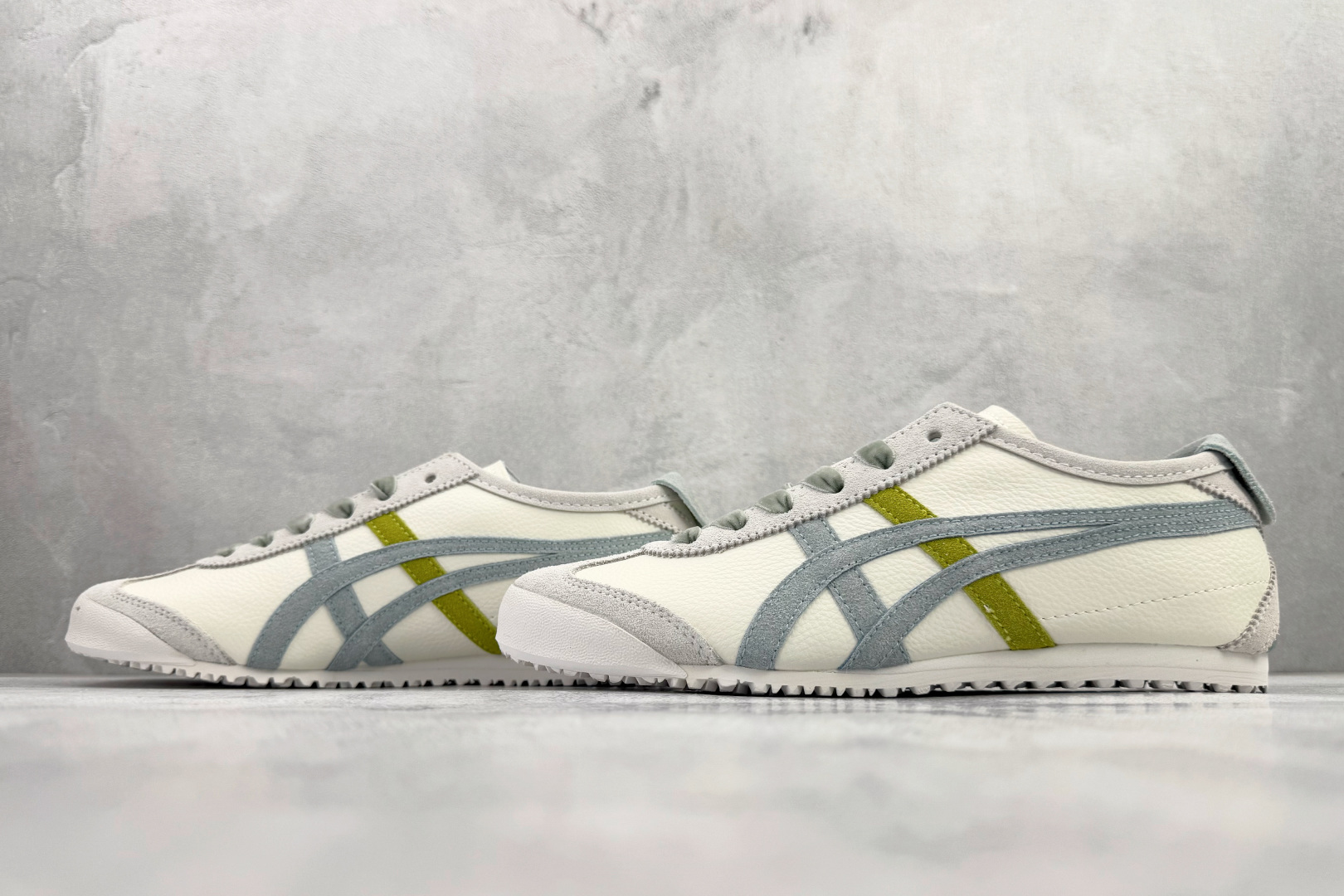 渠道特供 Onitsuka Tiger鬼塚虎 MEXICO 66 VIN 米白海洋雾 1183C391-100-Top High Quatity Cheap Sneakers Fashion Clothing Clothes Bags handbags Shoes of all Brand wholesale With The best Quality And Beautiful Price from China Factory Chinese suppliers wholesaler seller 渠道特供 Onitsuka Tiger鬼塚虎 MEXICO 66 VIN 米白海洋雾 1183C391-100